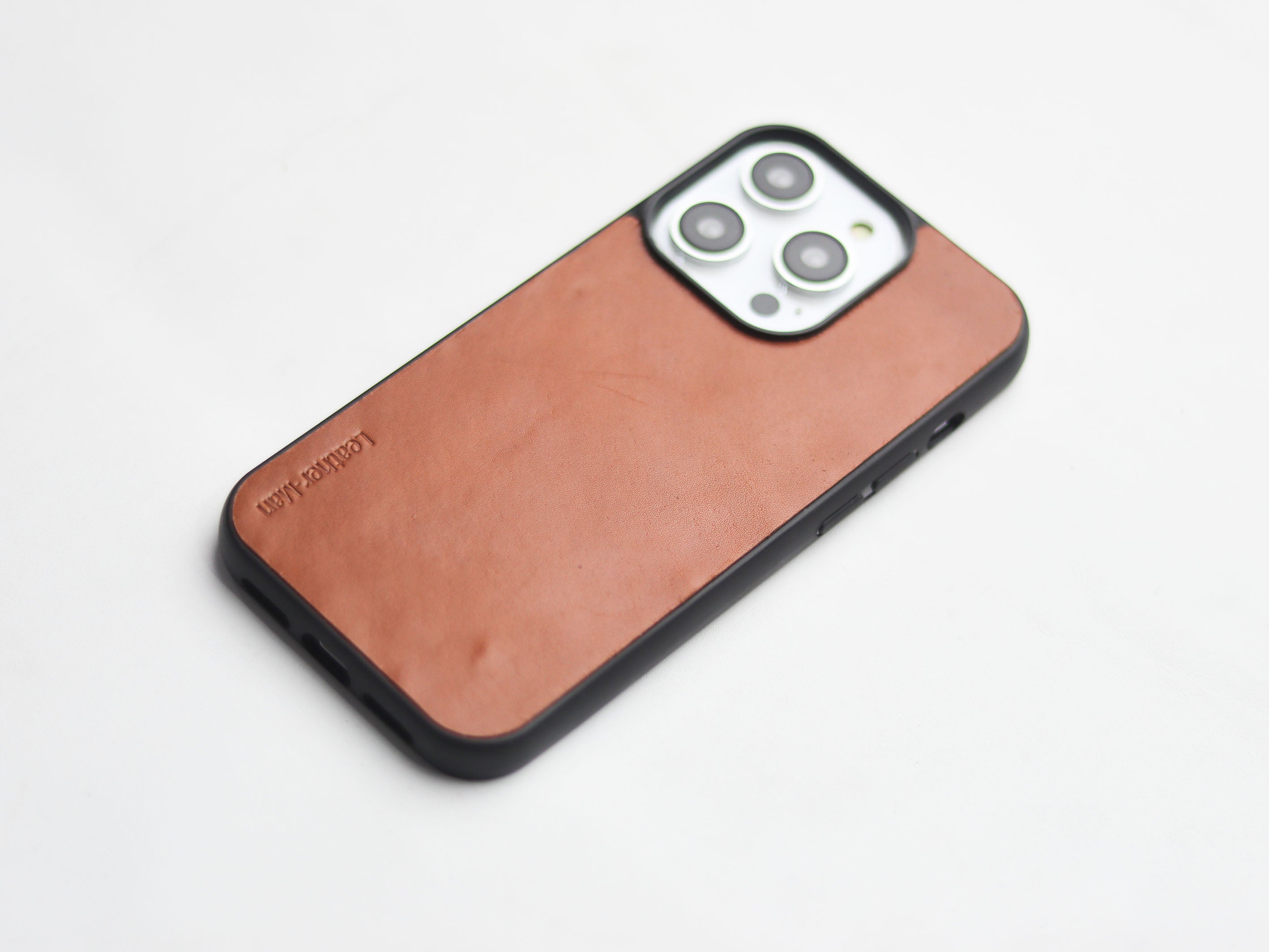TAN BROWN LEATHER - CLASSIC PHONE CASE