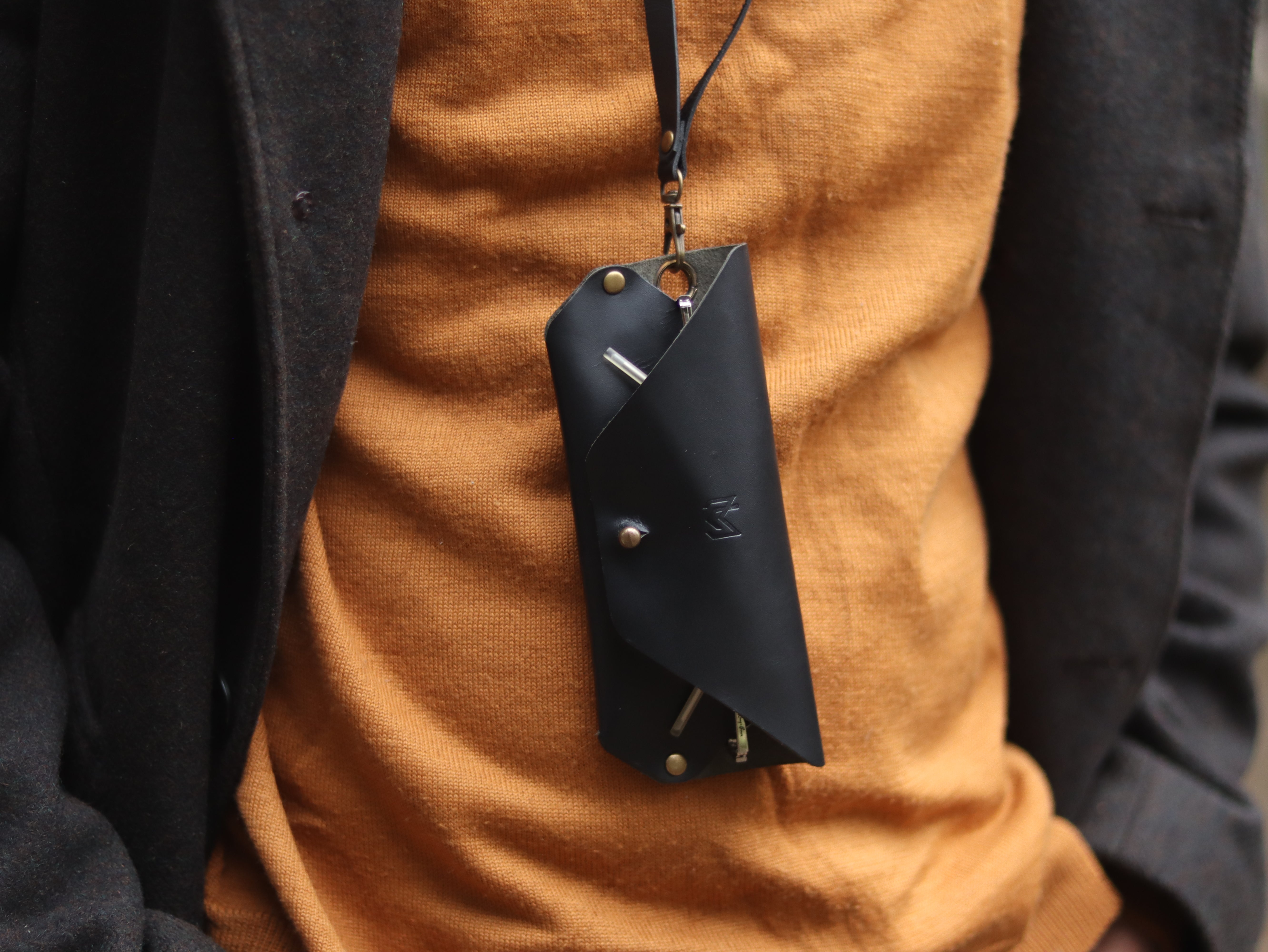 SG-1 SUNGLASSES CASE - PHANTOM BLACK LEATHER
