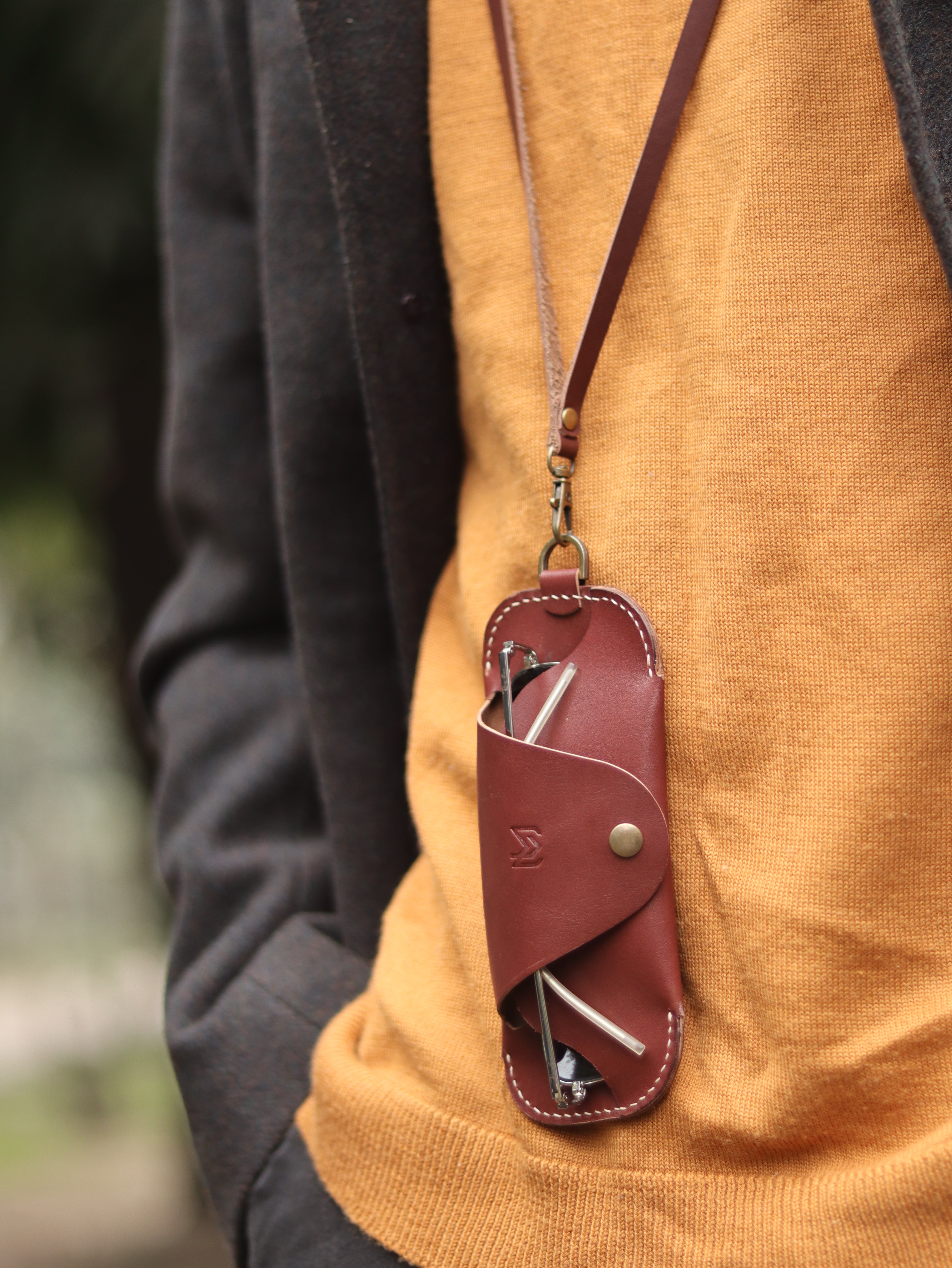 SG-2 SUNGLASSES CASE - CHESTNUT BROWN LEATHER