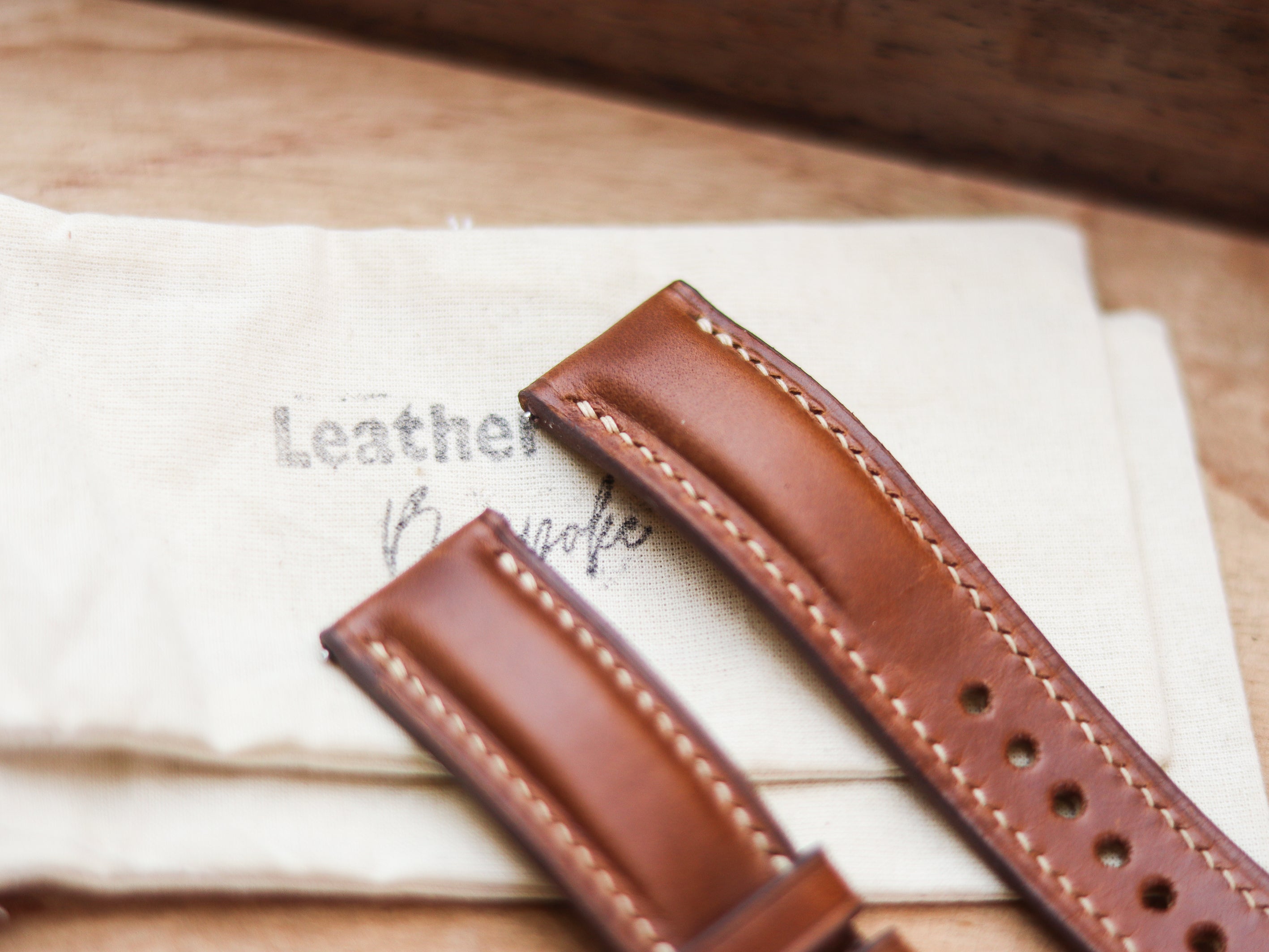 GINGERBREAD BROWN CALF LEATHER WATCH STRAPS - PADDED