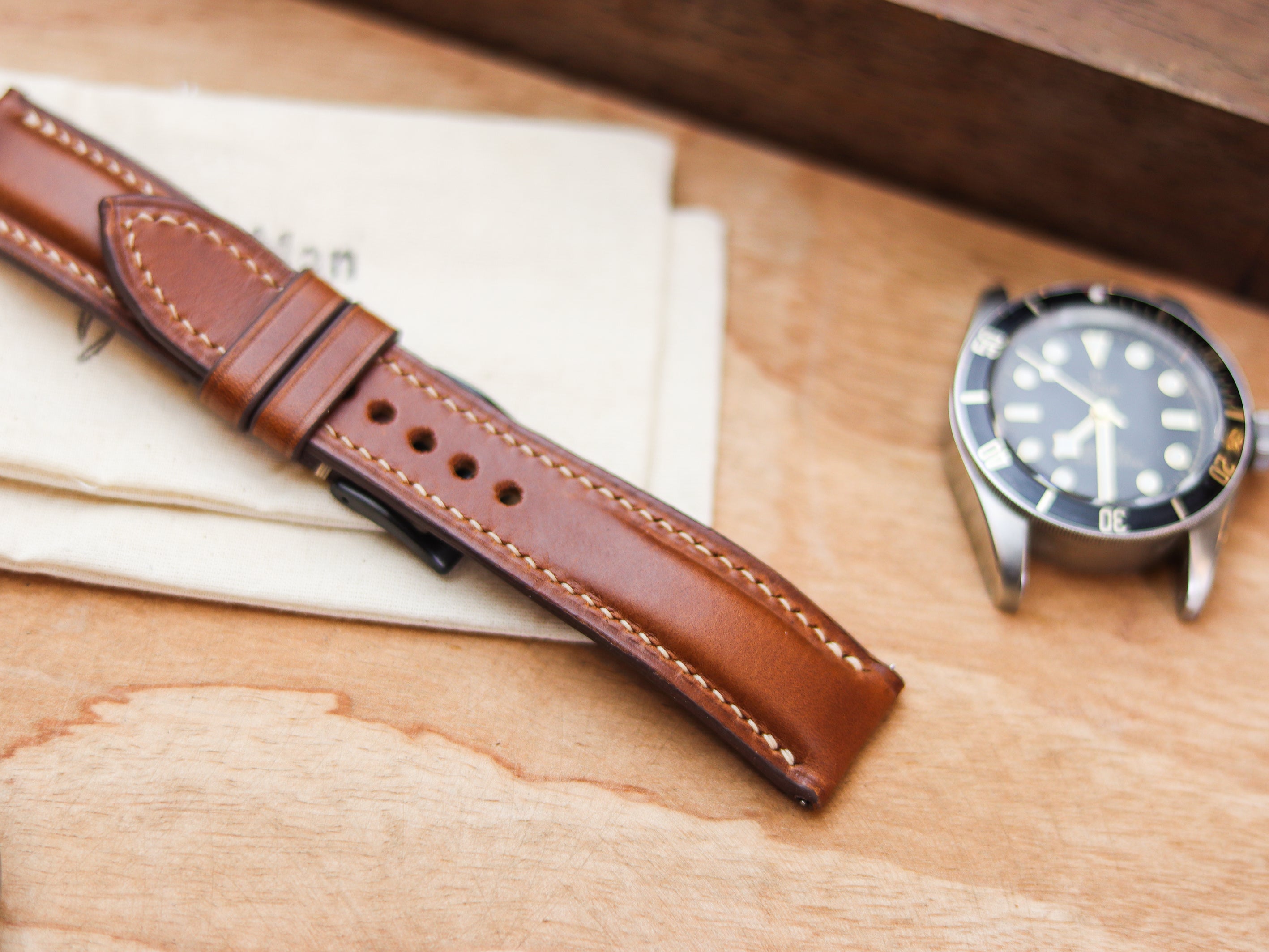 GINGERBREAD BROWN CALF LEATHER WATCH STRAPS - PADDED