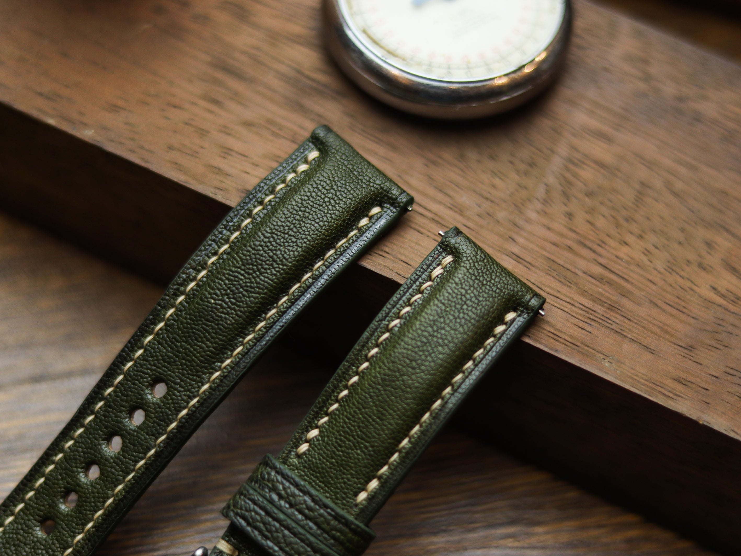 JUNIPER GREEN CALF LEATHER WATCH STRAPS - PADDED