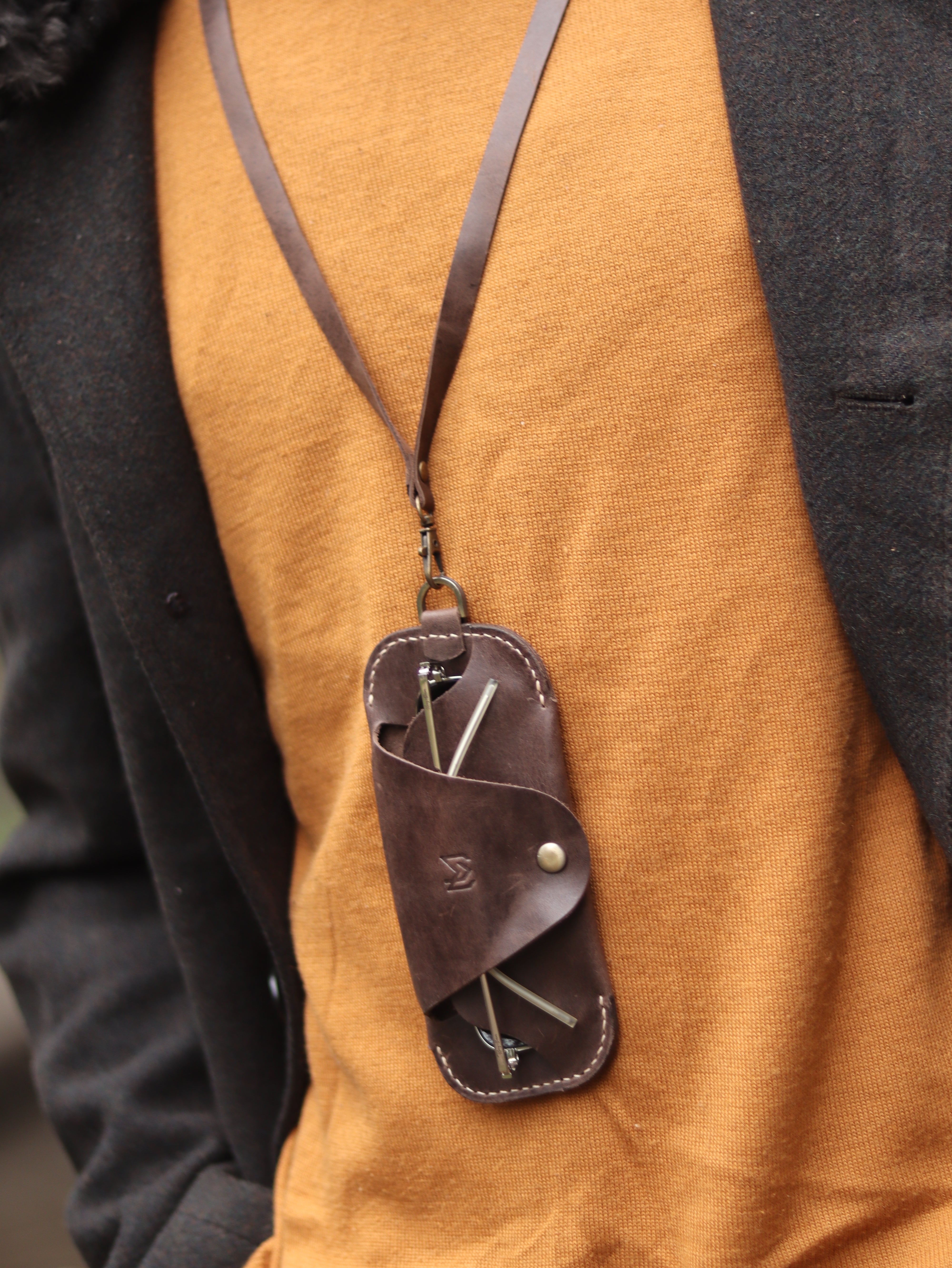 SG-2 SUNGLASSES CASE - WALNUT BROWN LEATHER