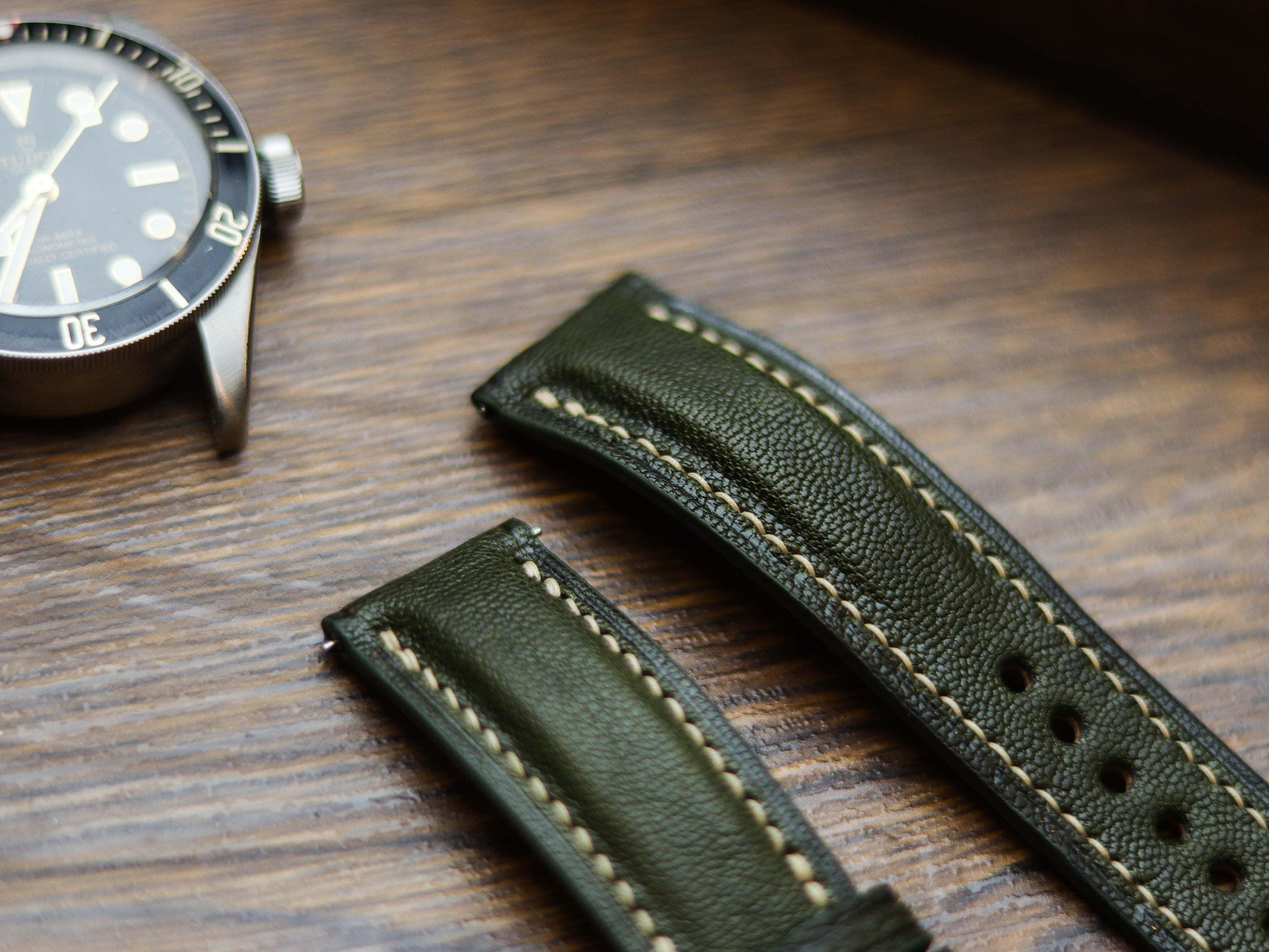 JUNIPER GREEN CALF LEATHER WATCH STRAPS - PADDED
