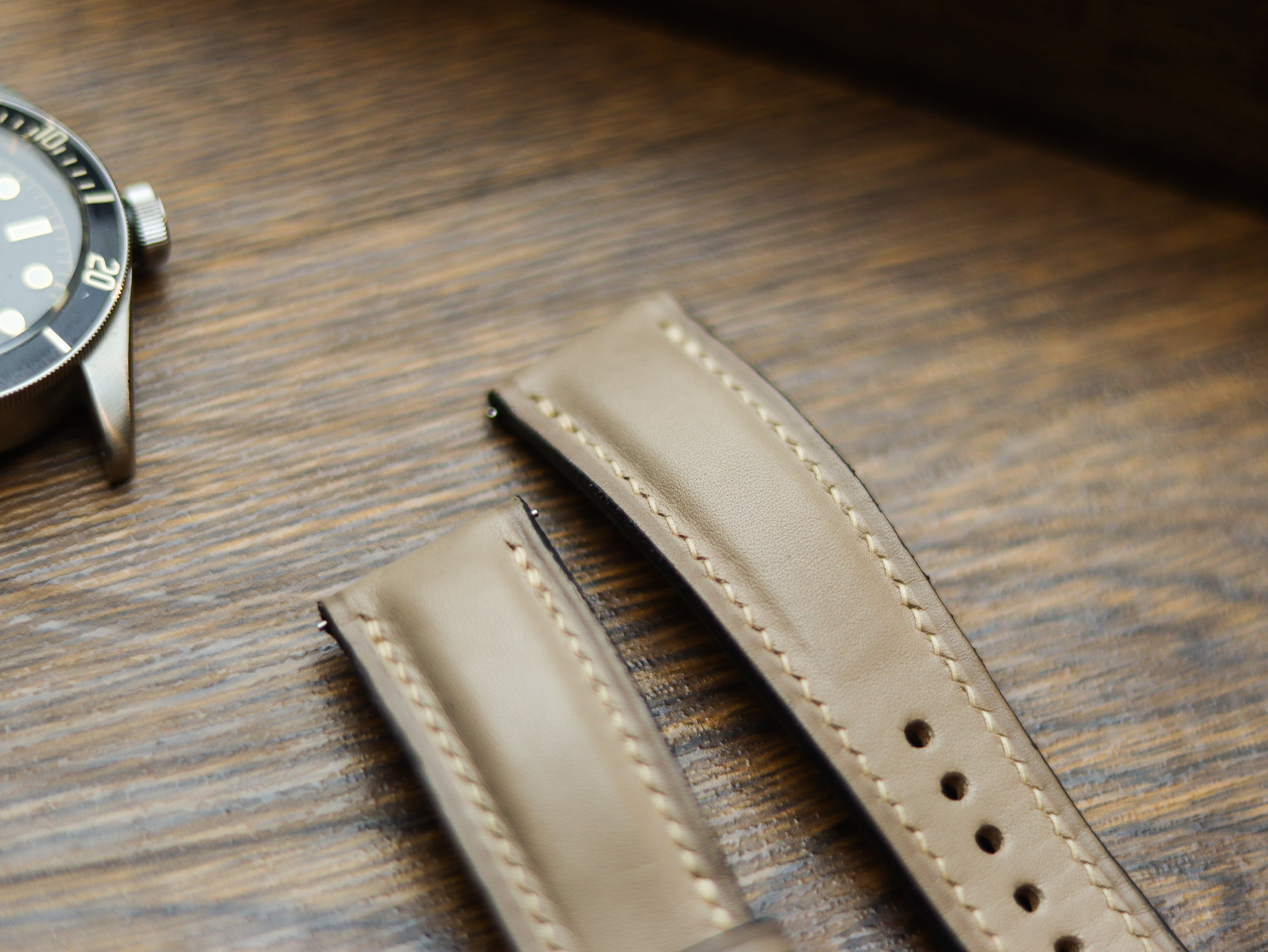 BONE GRAY CALF LEATHER WATCH STRAPS - PADDED