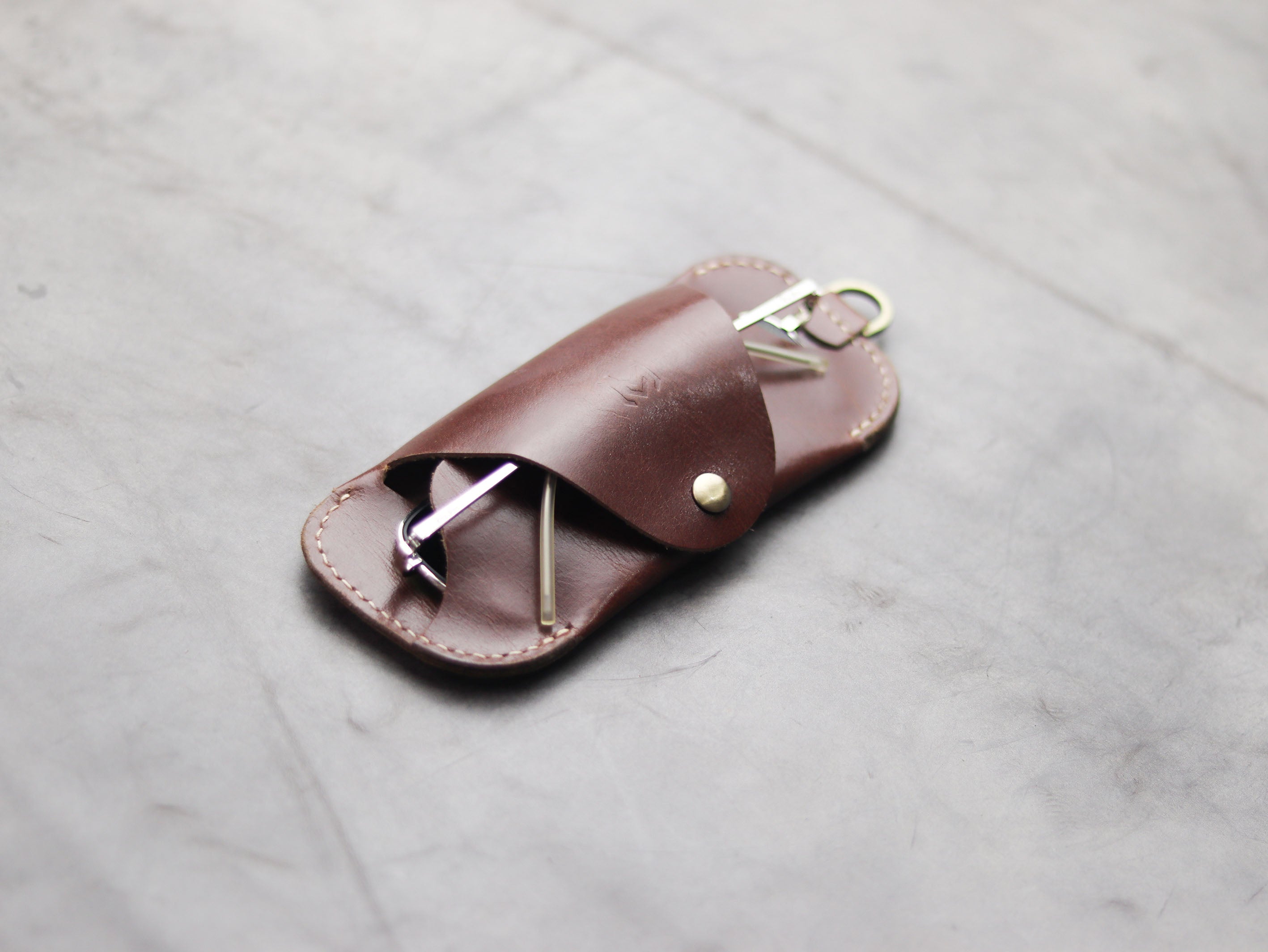 SG-2 SUNGLASSES CASE - WHISKY BROWN LEATHER