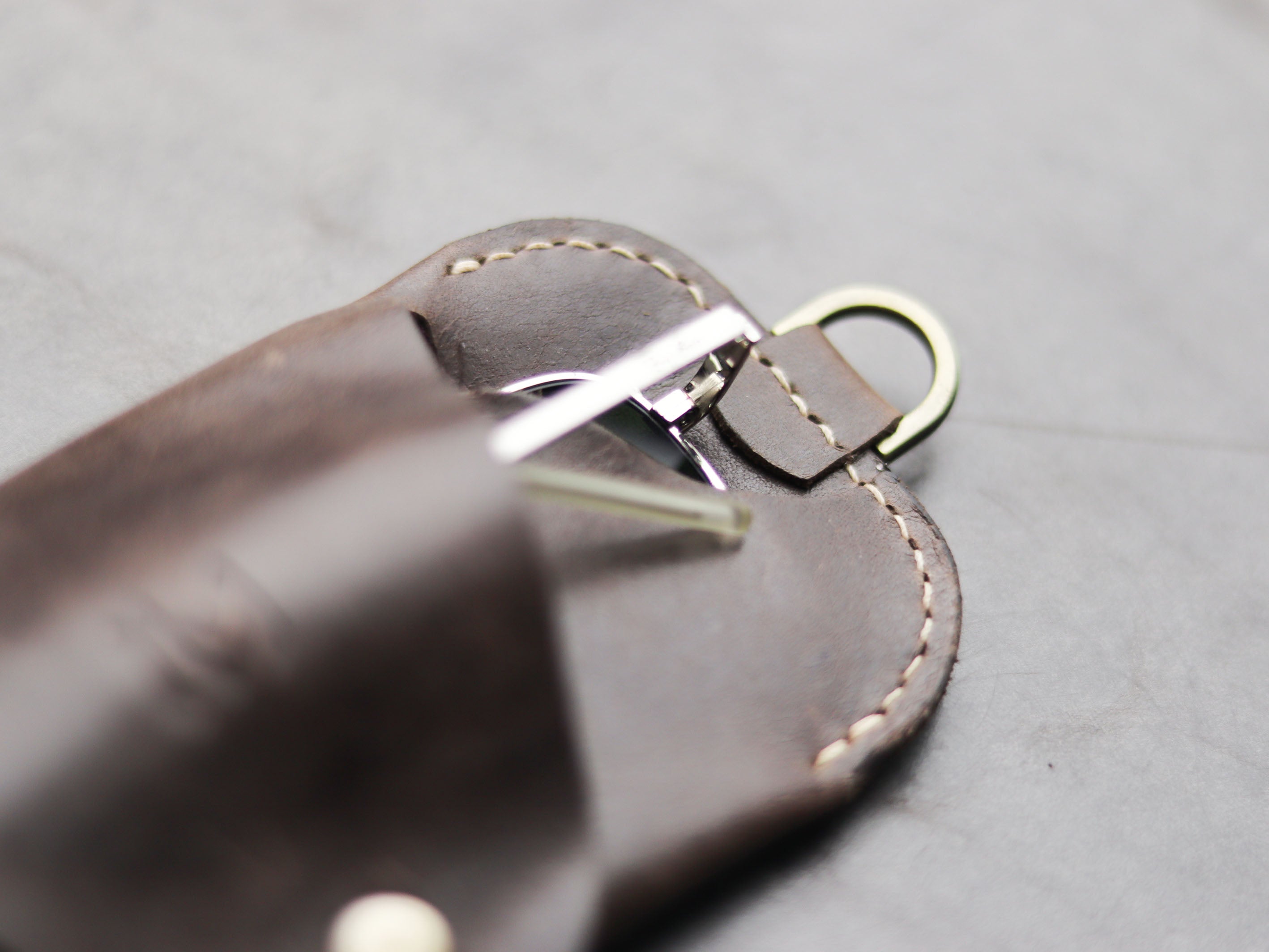 SG-2 SUNGLASSES CASE - WALNUT BROWN LEATHER