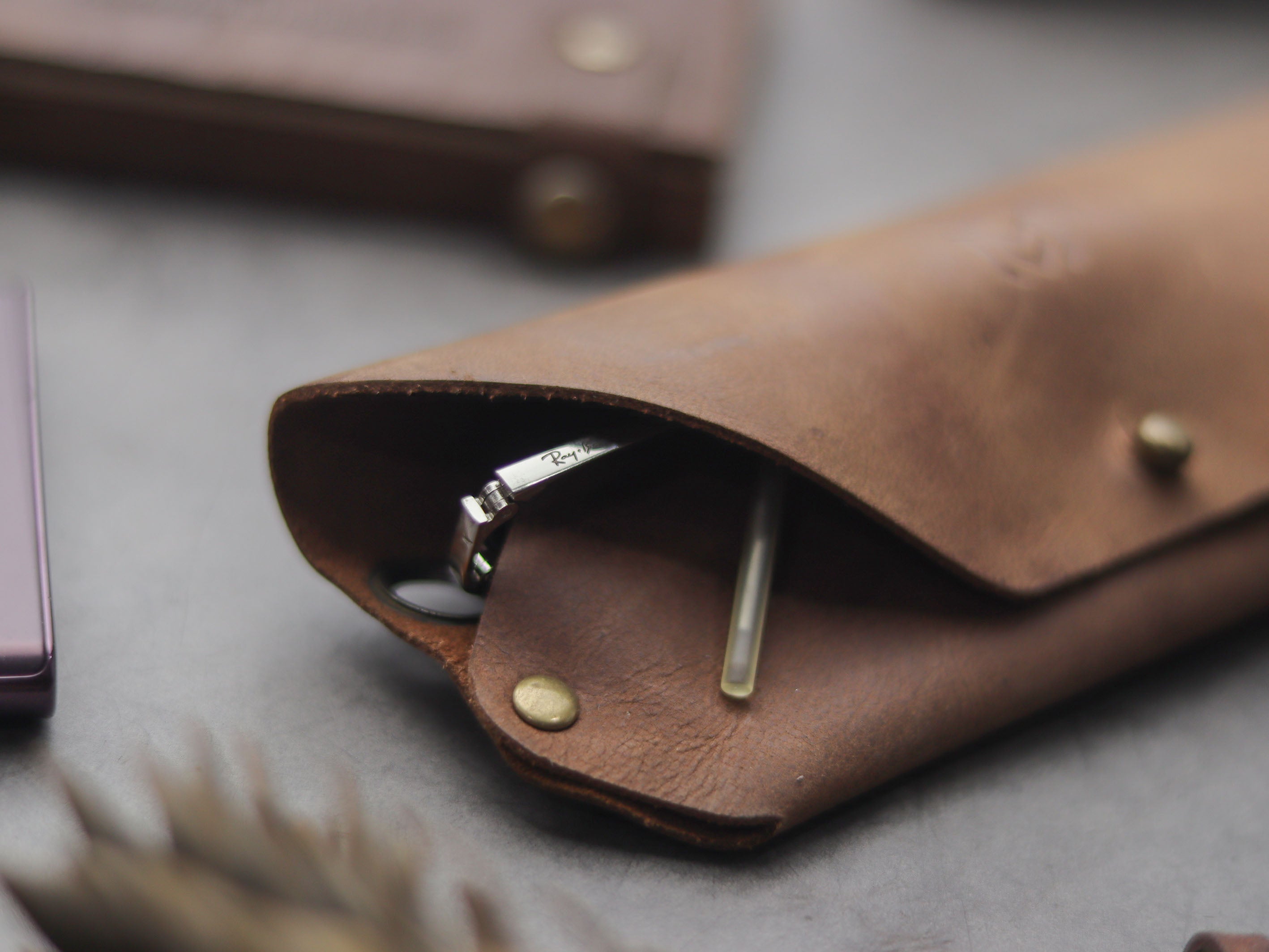 SG-1 SUNGLASSES CASE - RUSTY BROWN LEATHER