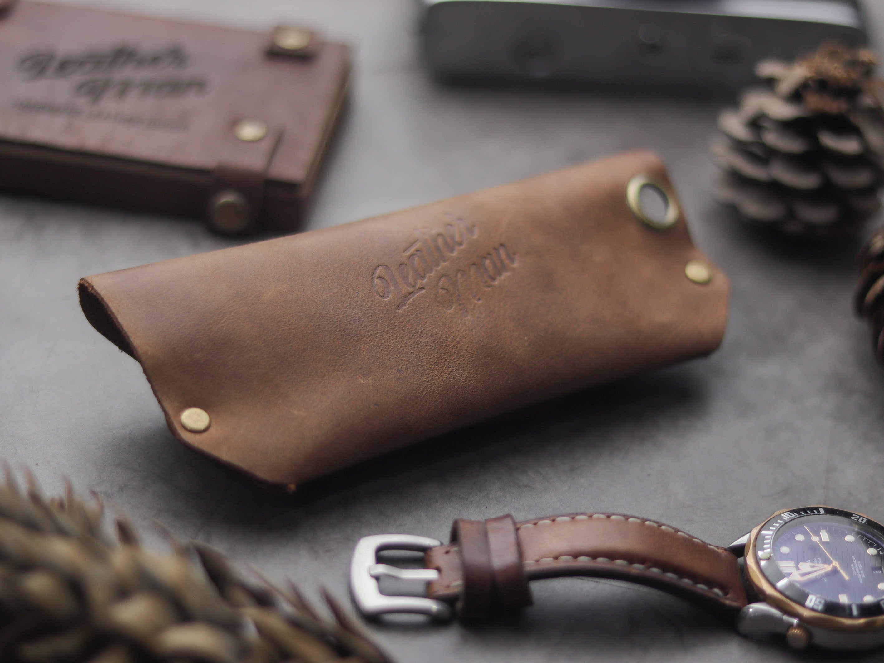SG-1 SUNGLASSES CASE - RUSTY BROWN LEATHER