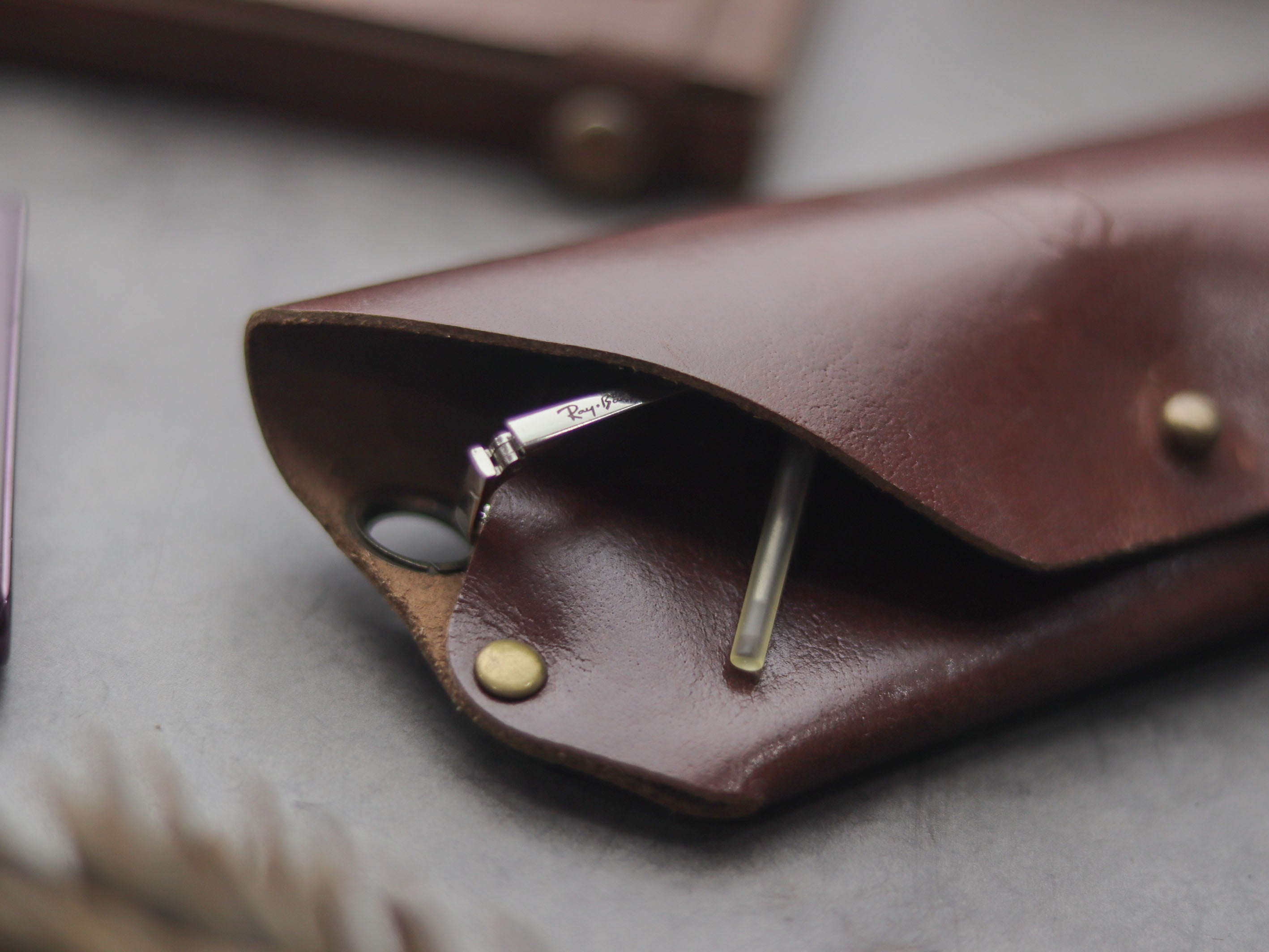 SG-1 SUNGLASSES CASE - WHISKY BROWN LEATHER