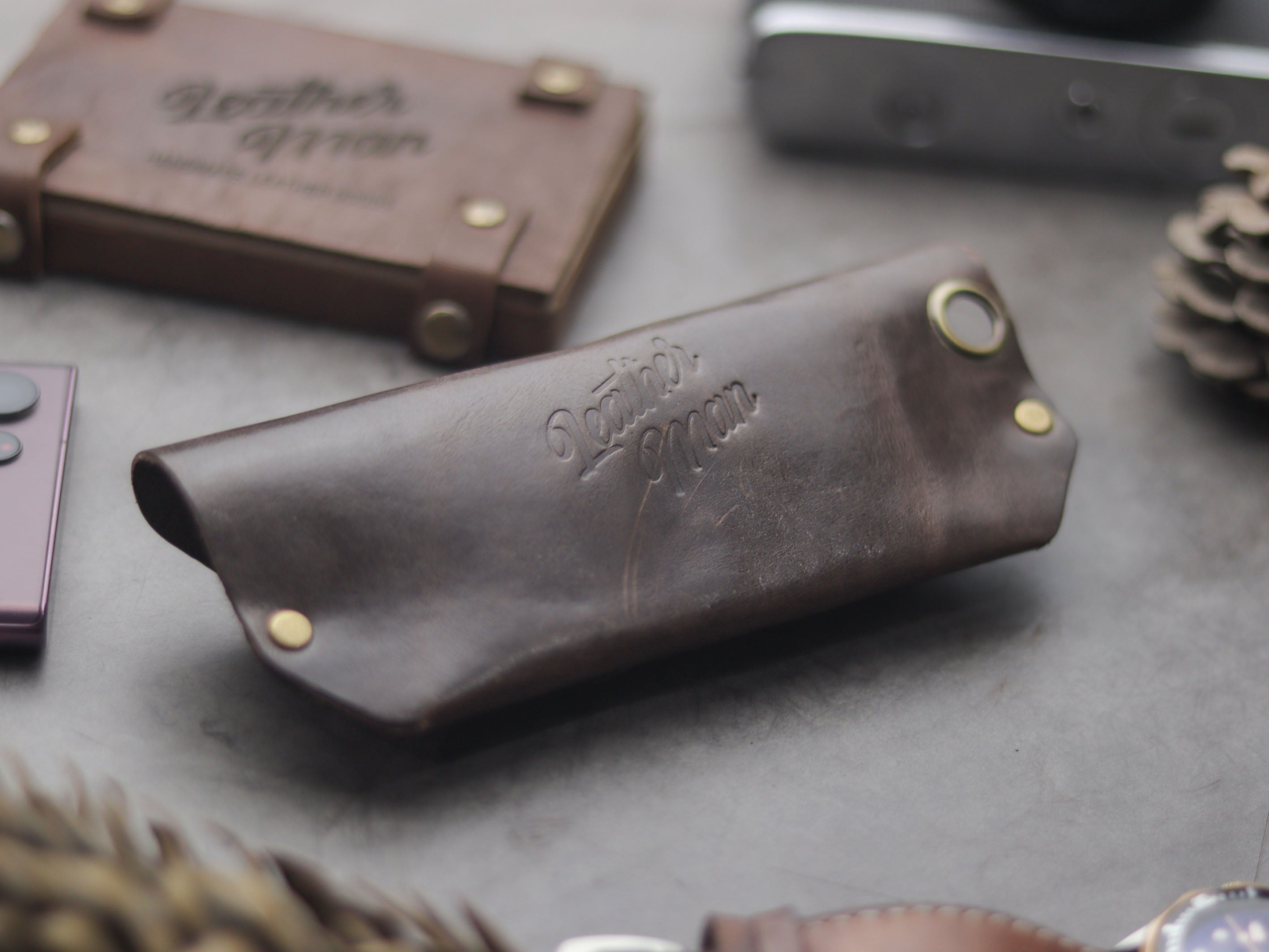 SG-1 SUNGLASSES CASE - WALNUT BROWN LEATHER