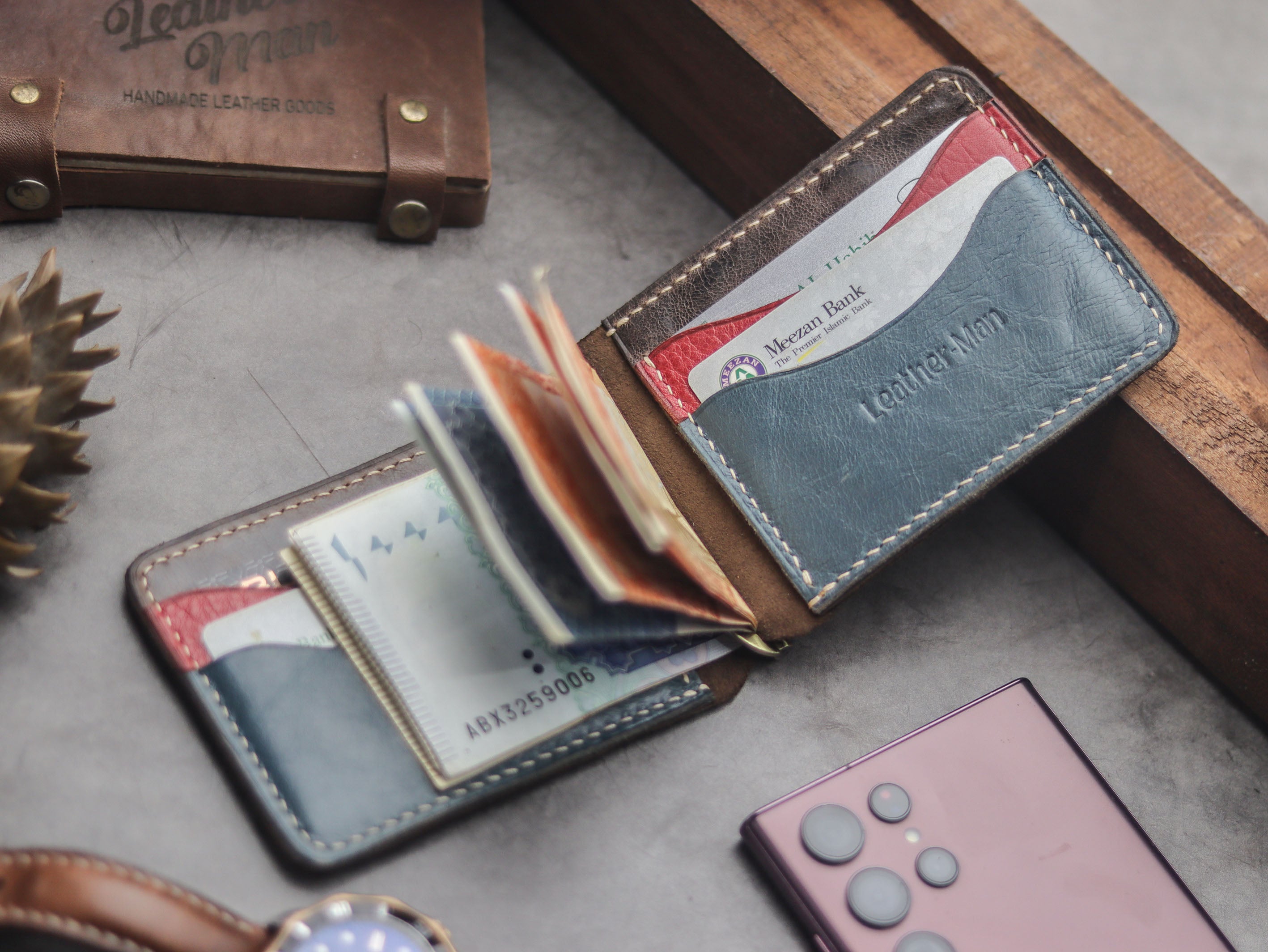HASPER - CLIPPER WALLET WALNUT, RED & DEEP BLUE LEATHER