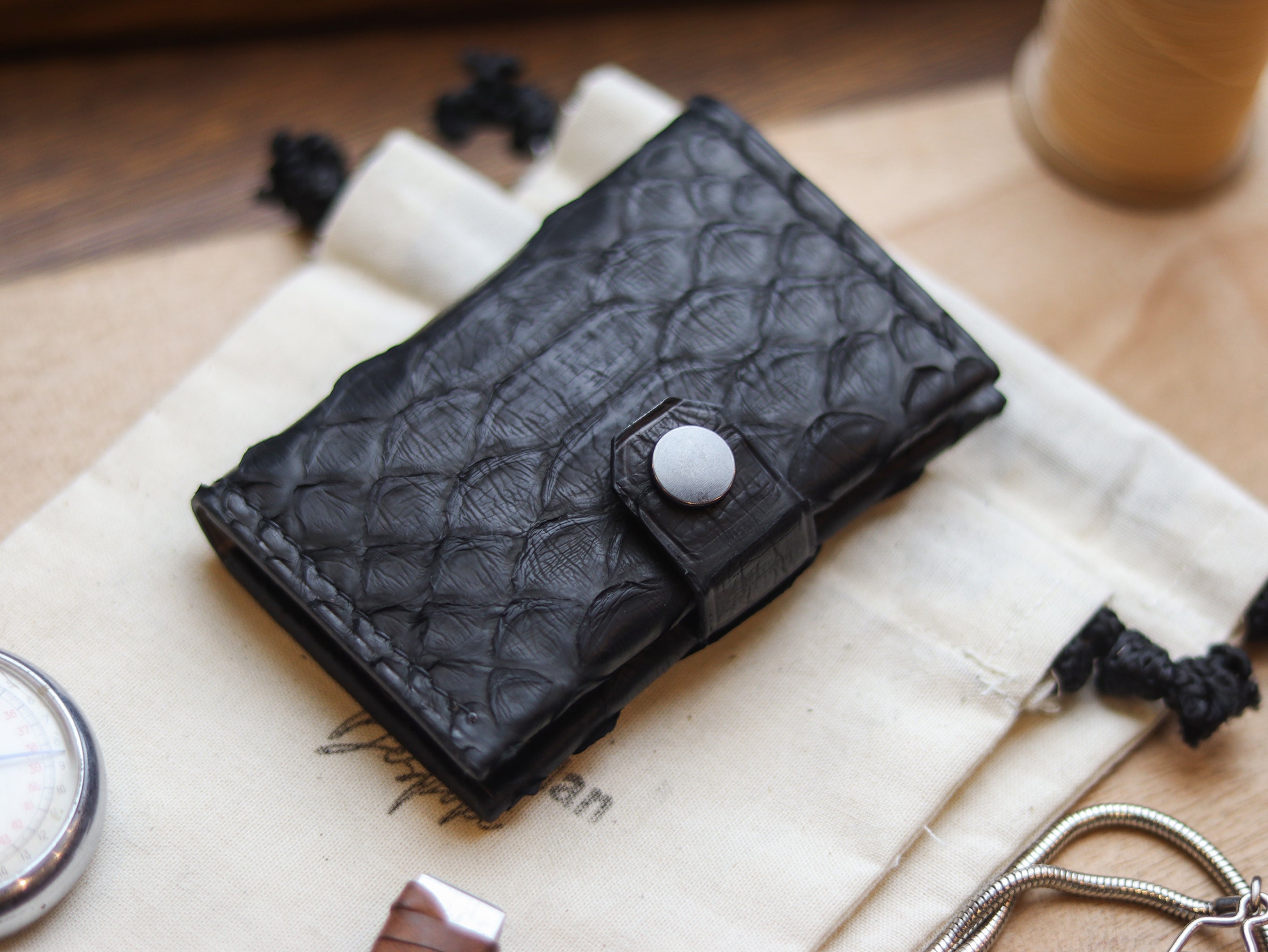 FRANKENSTINE - RAVEN BLACK PYTHON SKIN