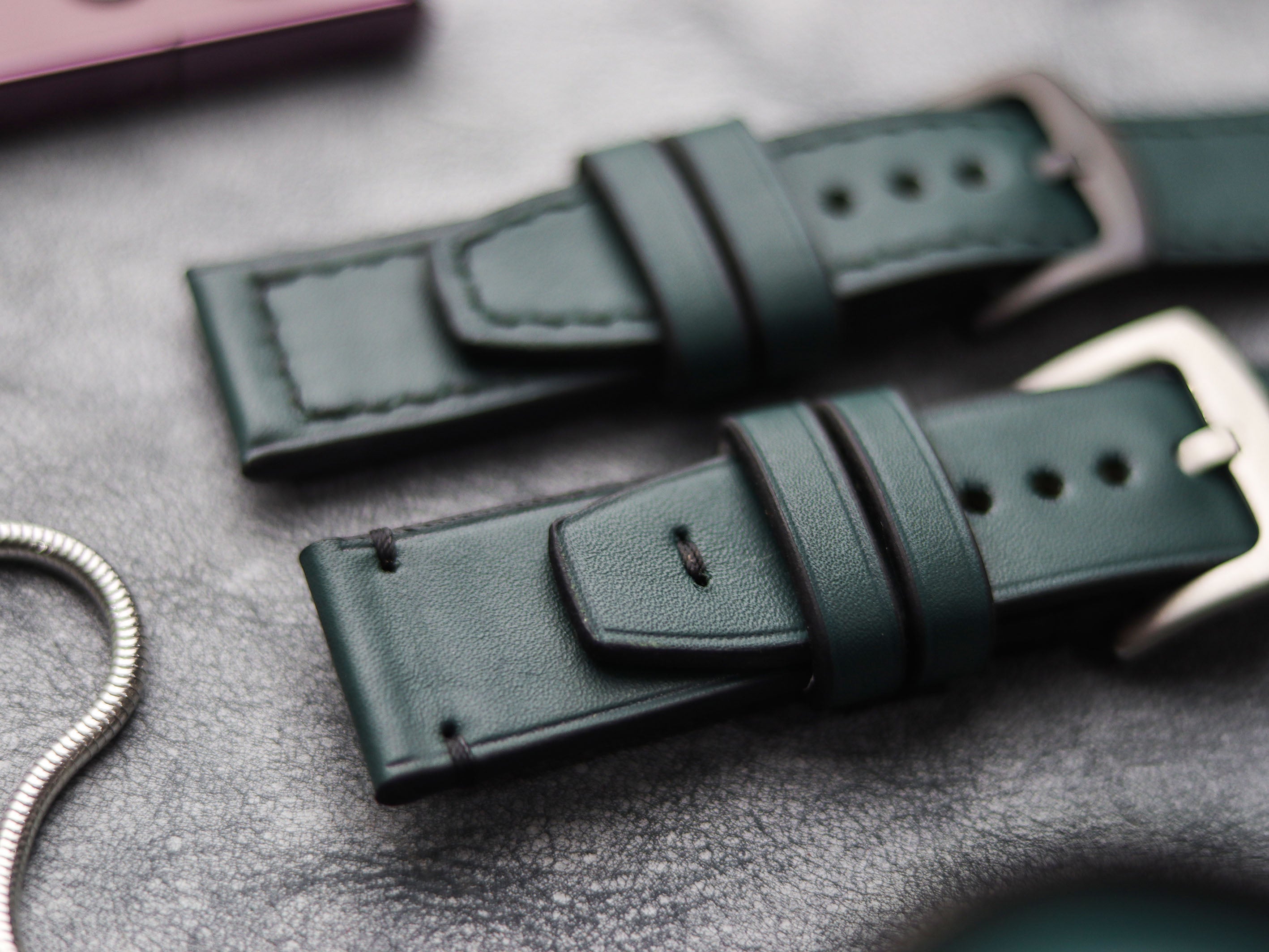 SACRAMENTO GREEN HAND-CRAFTED WATCH STRAPS - BOX STITCHED