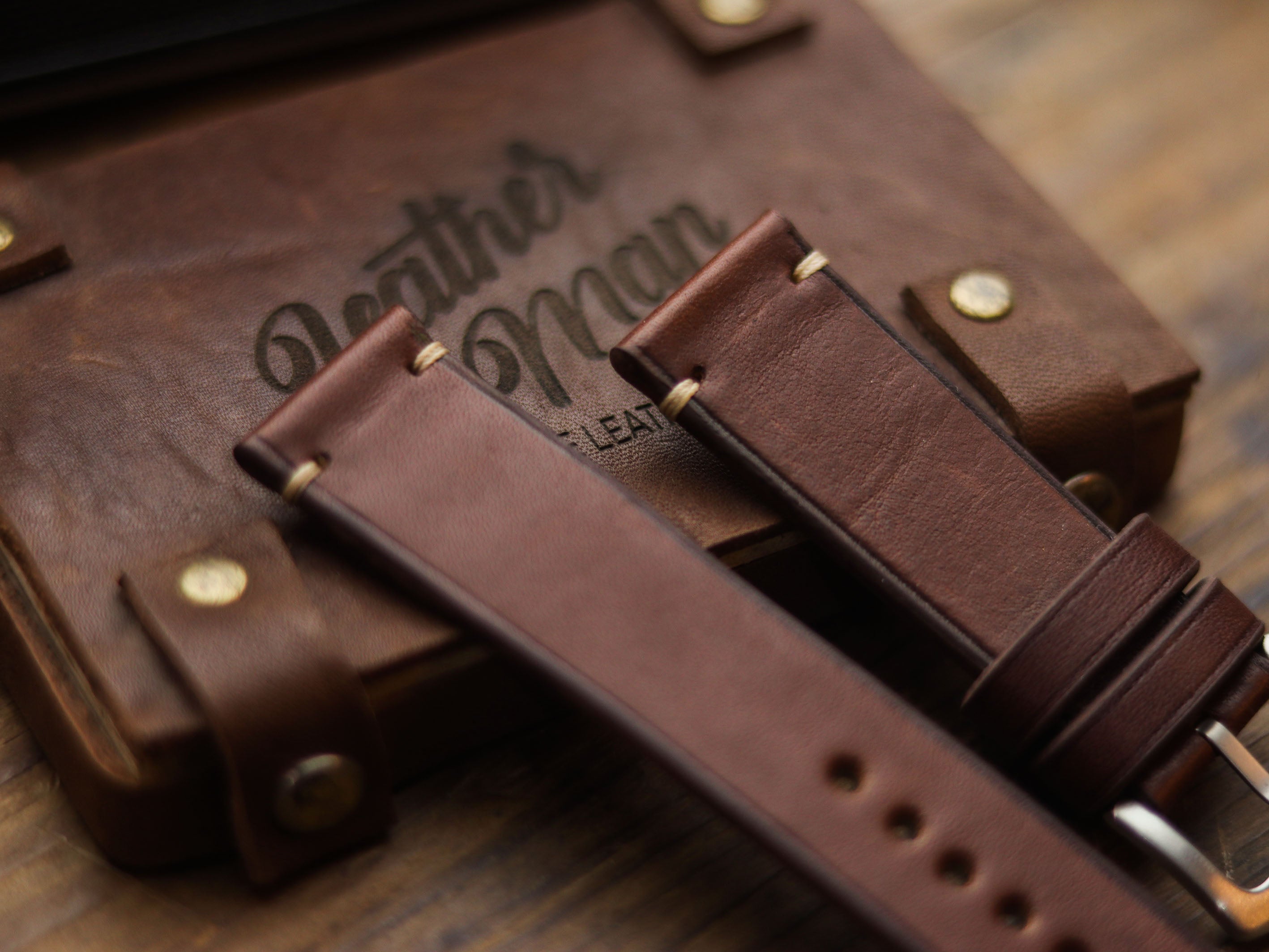 CHESTNUT BROWN HAND-CRAFTED WATCH STRAPS - MINIMAL STITCHED