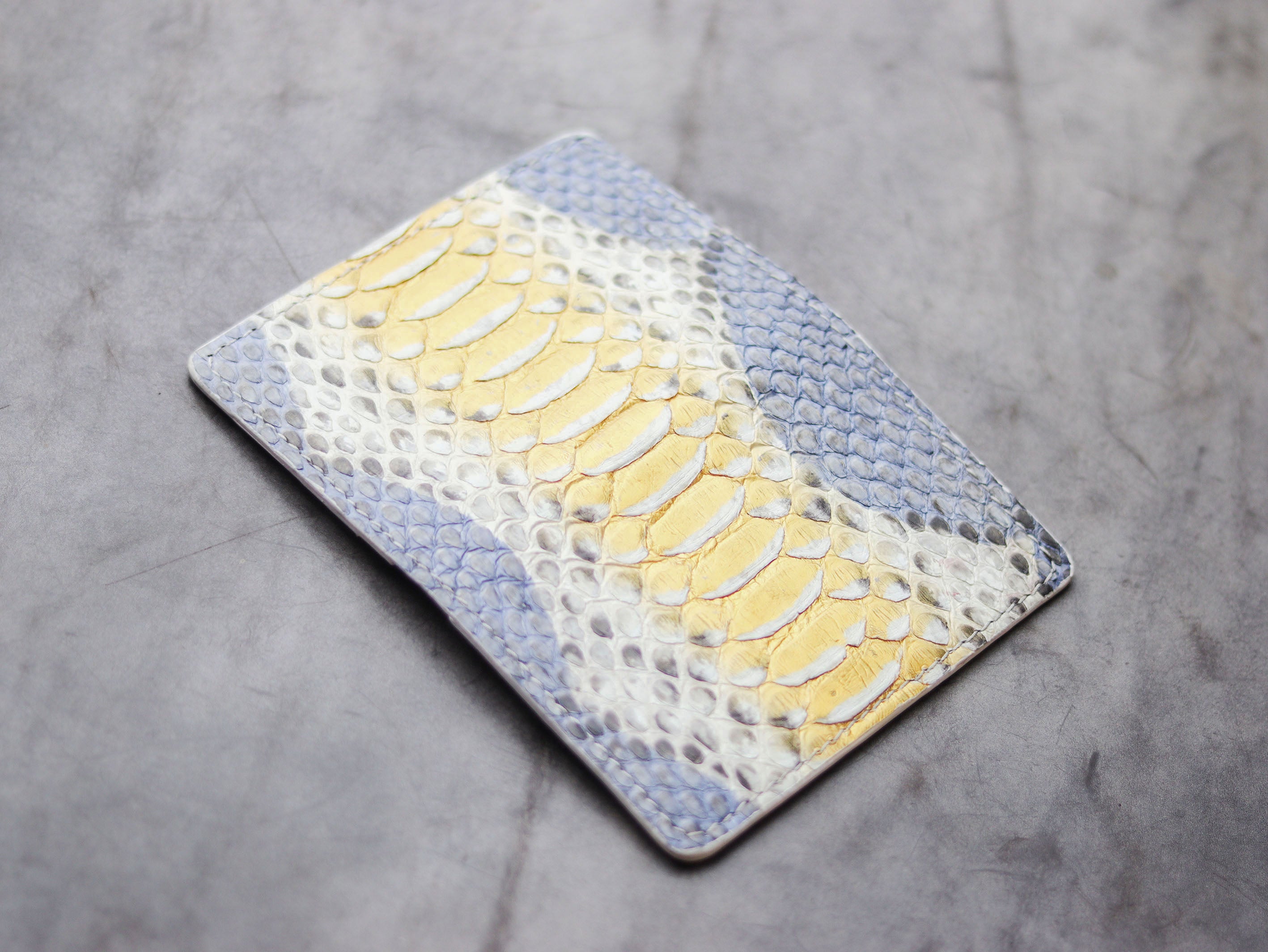 ARTEMUS - BIFOLD WALLET RAINBOW PYTHON SKIN