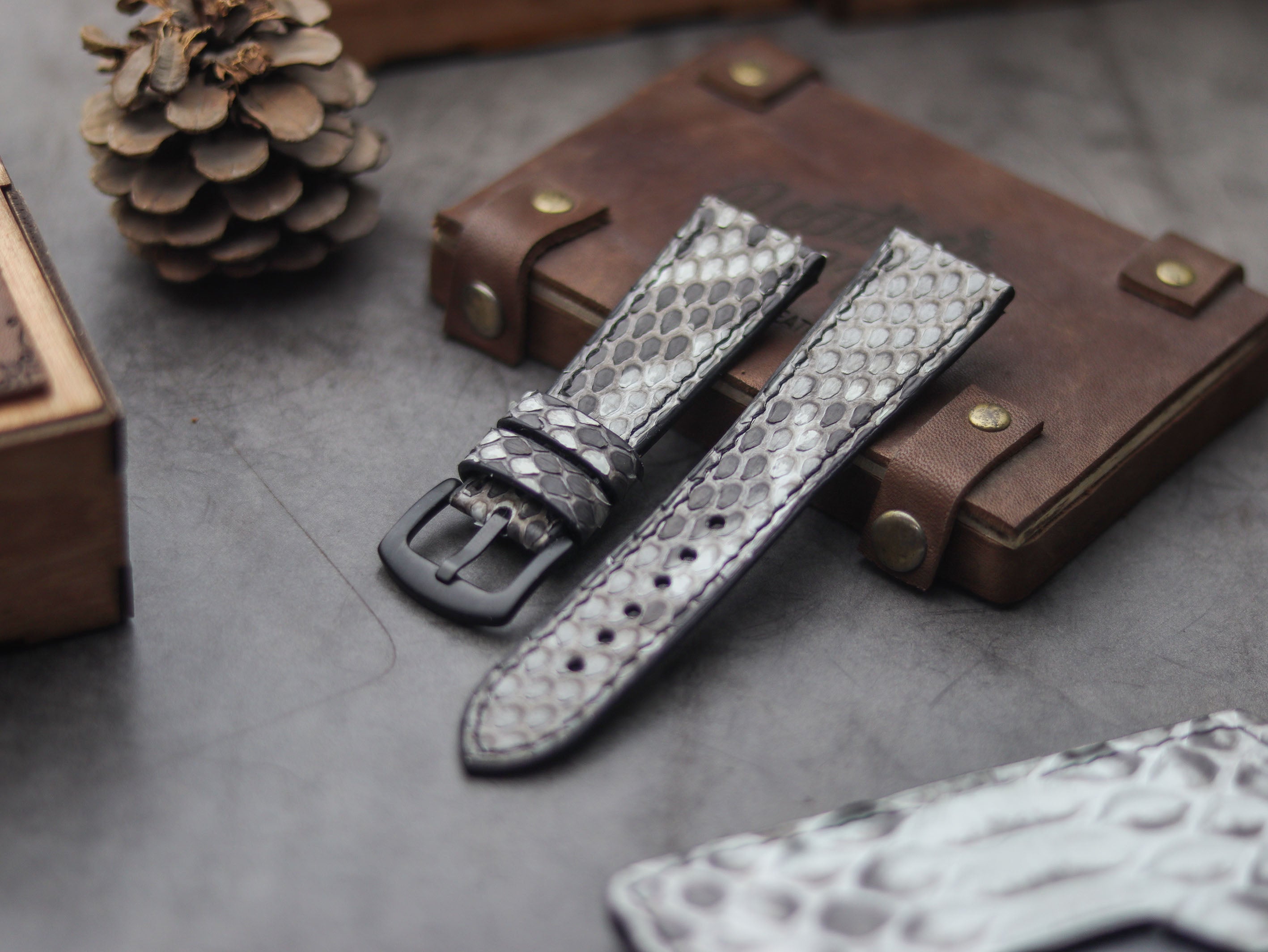 PYTHON SKIN WATCH STRAPS - NATURAL