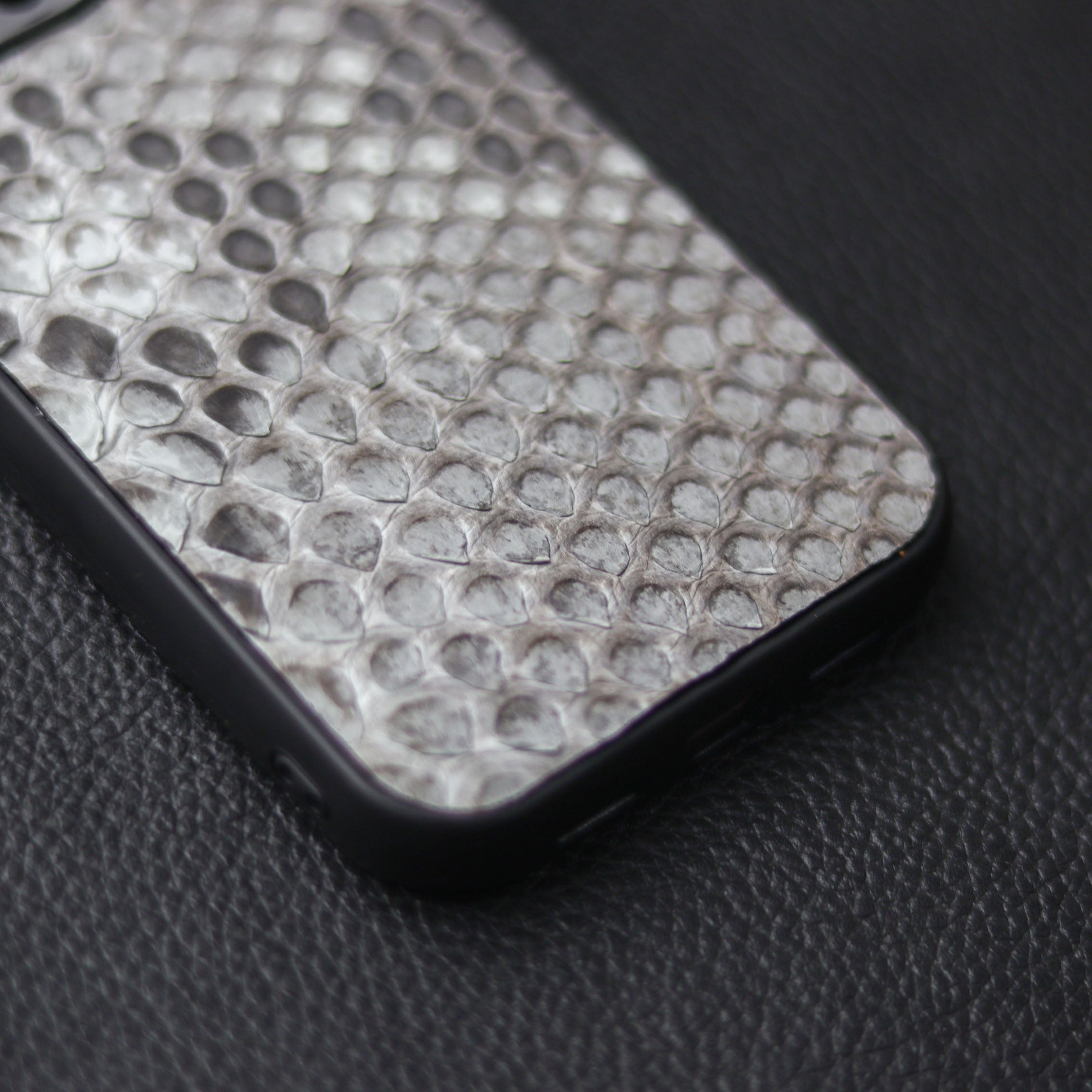 NATURAL PYTHON SKIN PHONE CASE