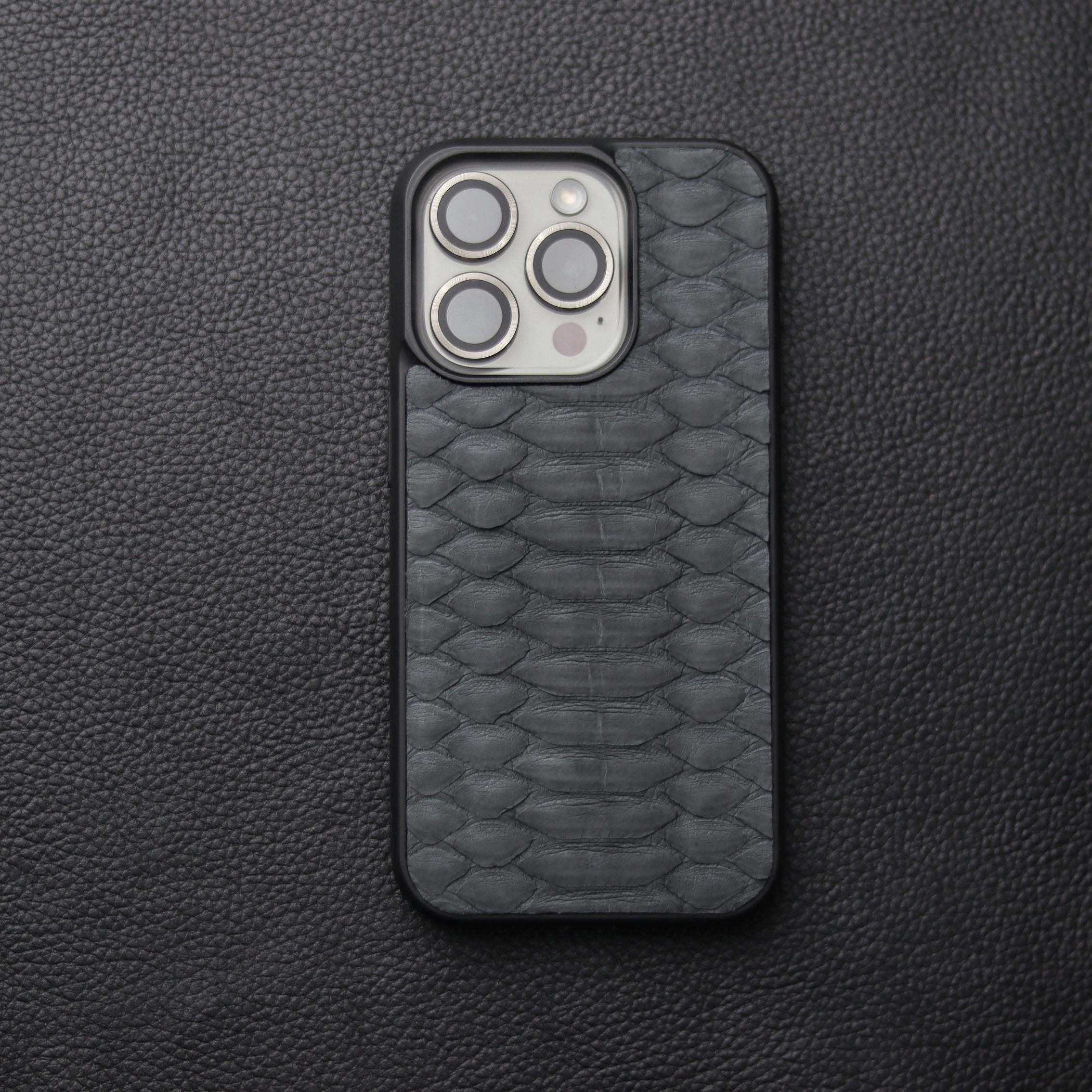 SLATE GRAY PYTHON SKIN PHONE CASE (CENTER SCALES)