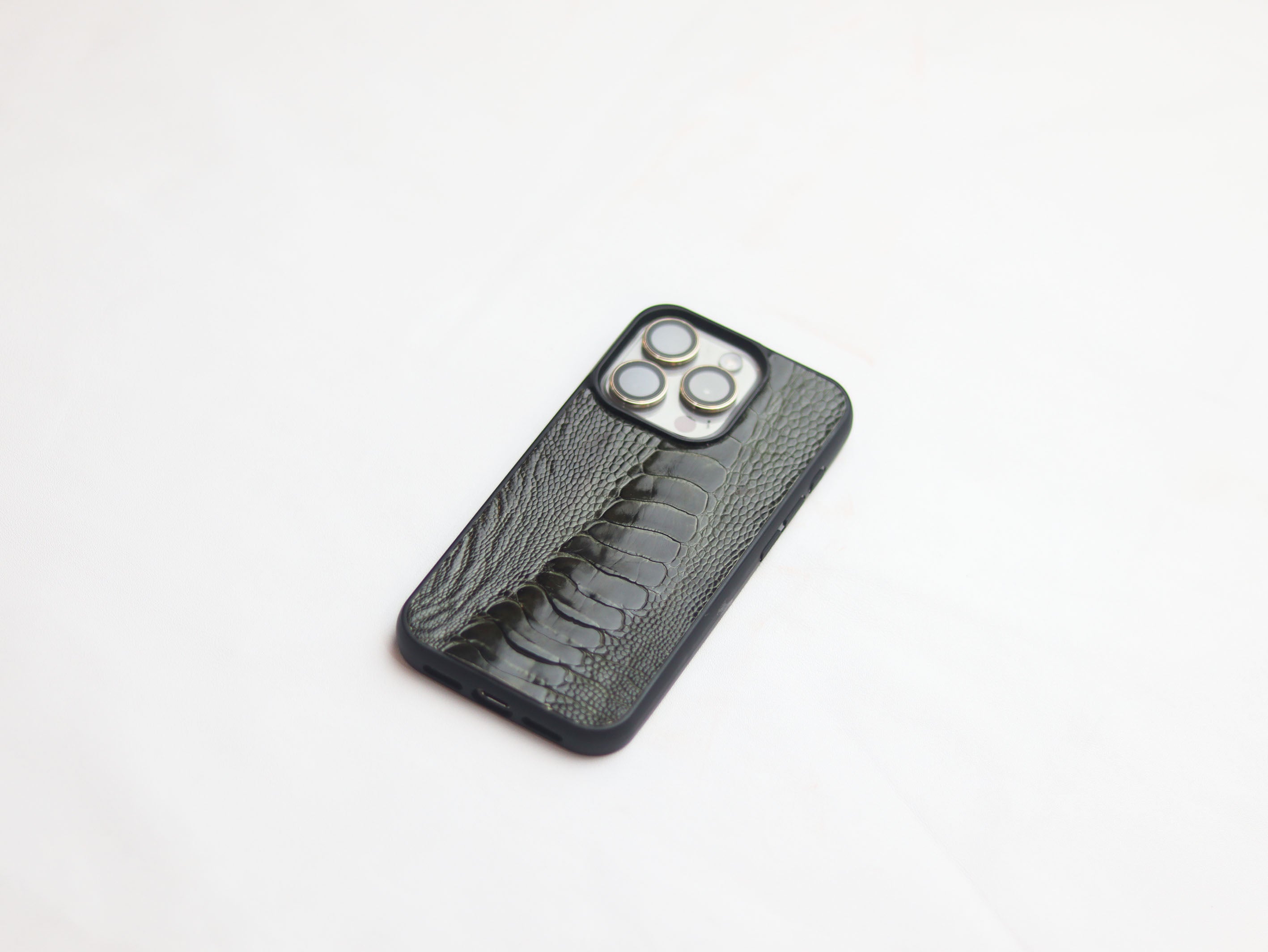 GRAPHITE GREY OSTRICH LEG SKIN PHONE CASE