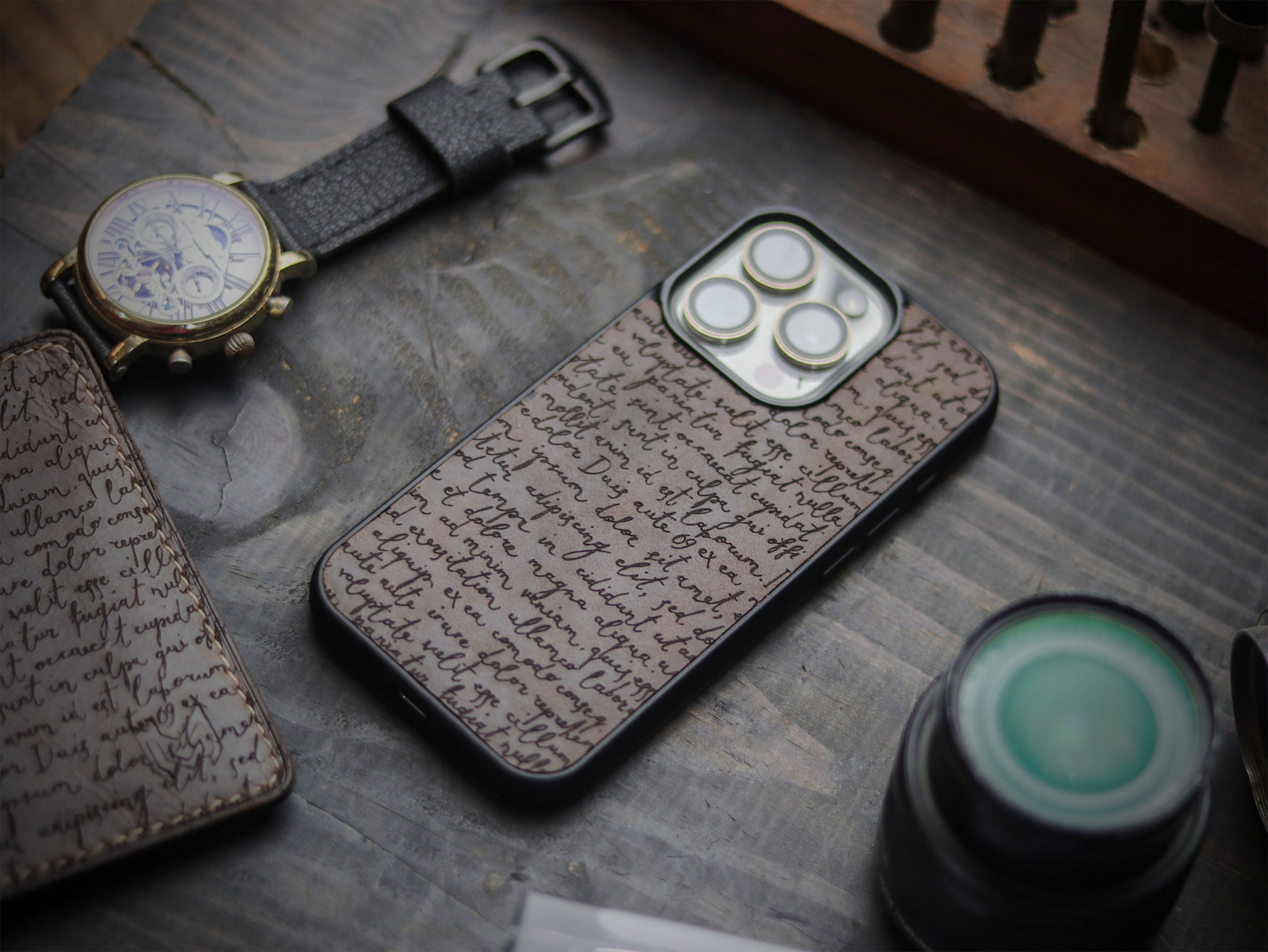 E3 ENGRAVED PHONE CASE - WALNUT BROWN
