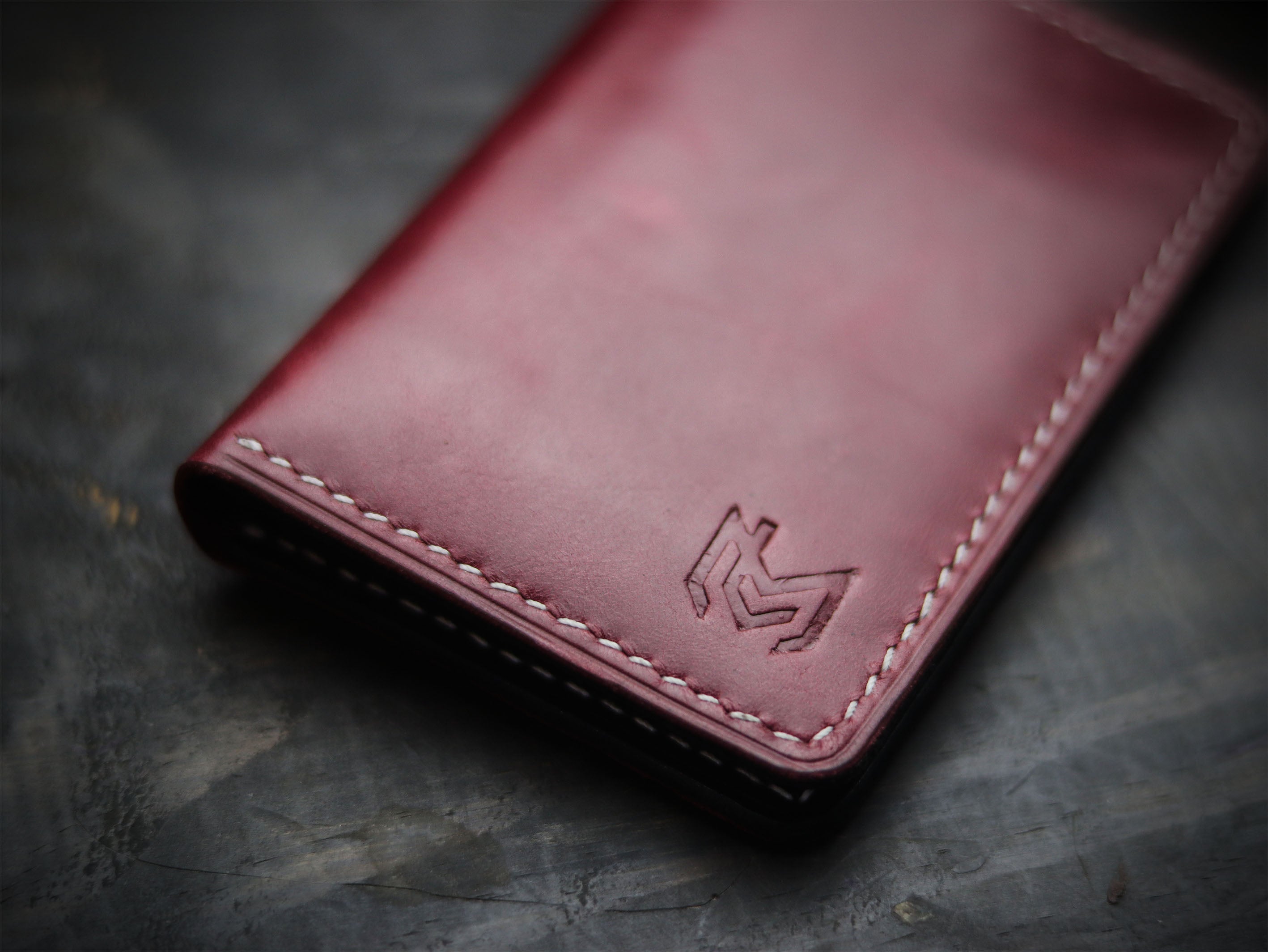 ARTEMUS - CARMINE BURGUNDY