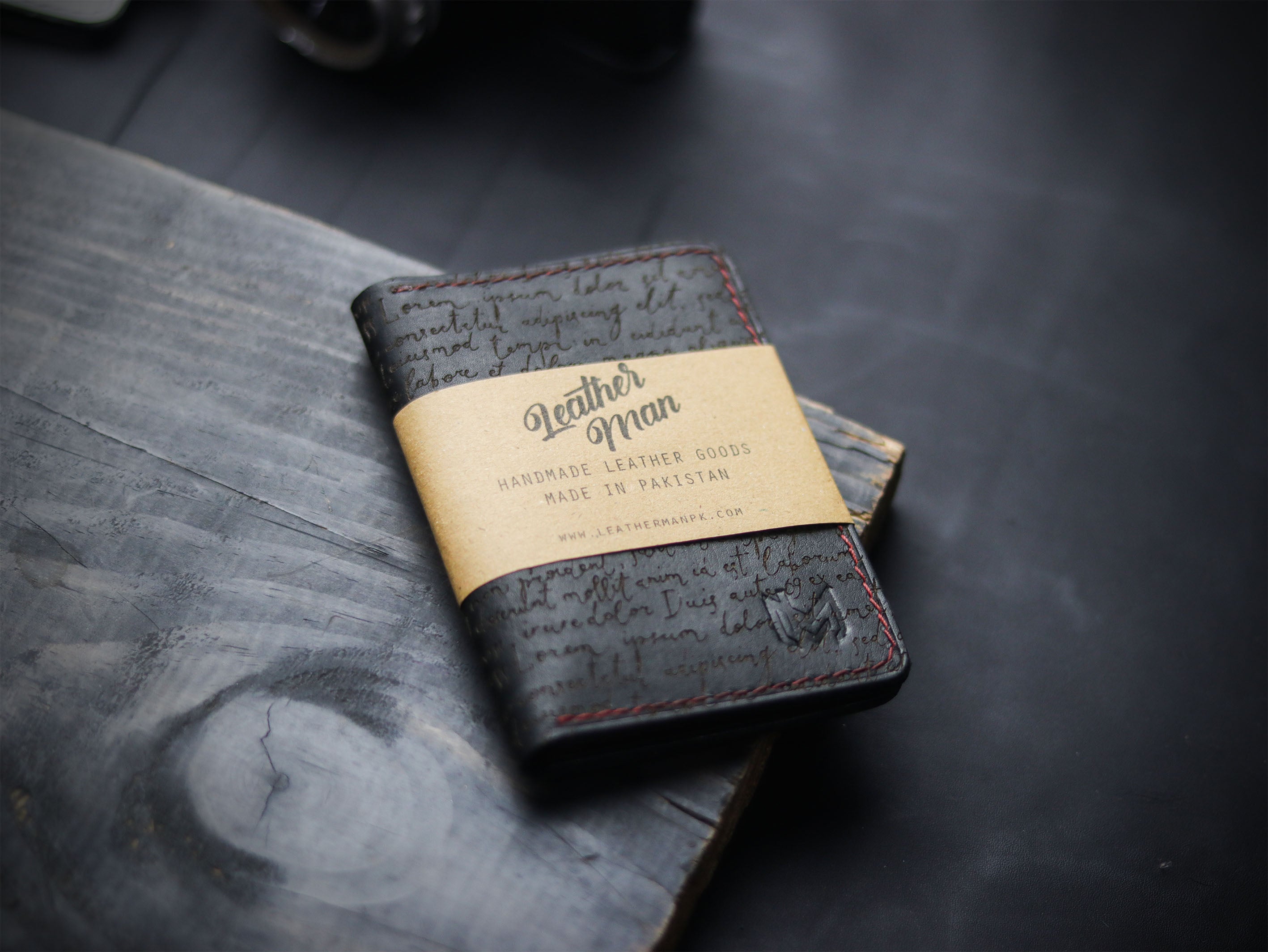 ARTEMUS - PHANTOM BLACK (ENGRAVED)