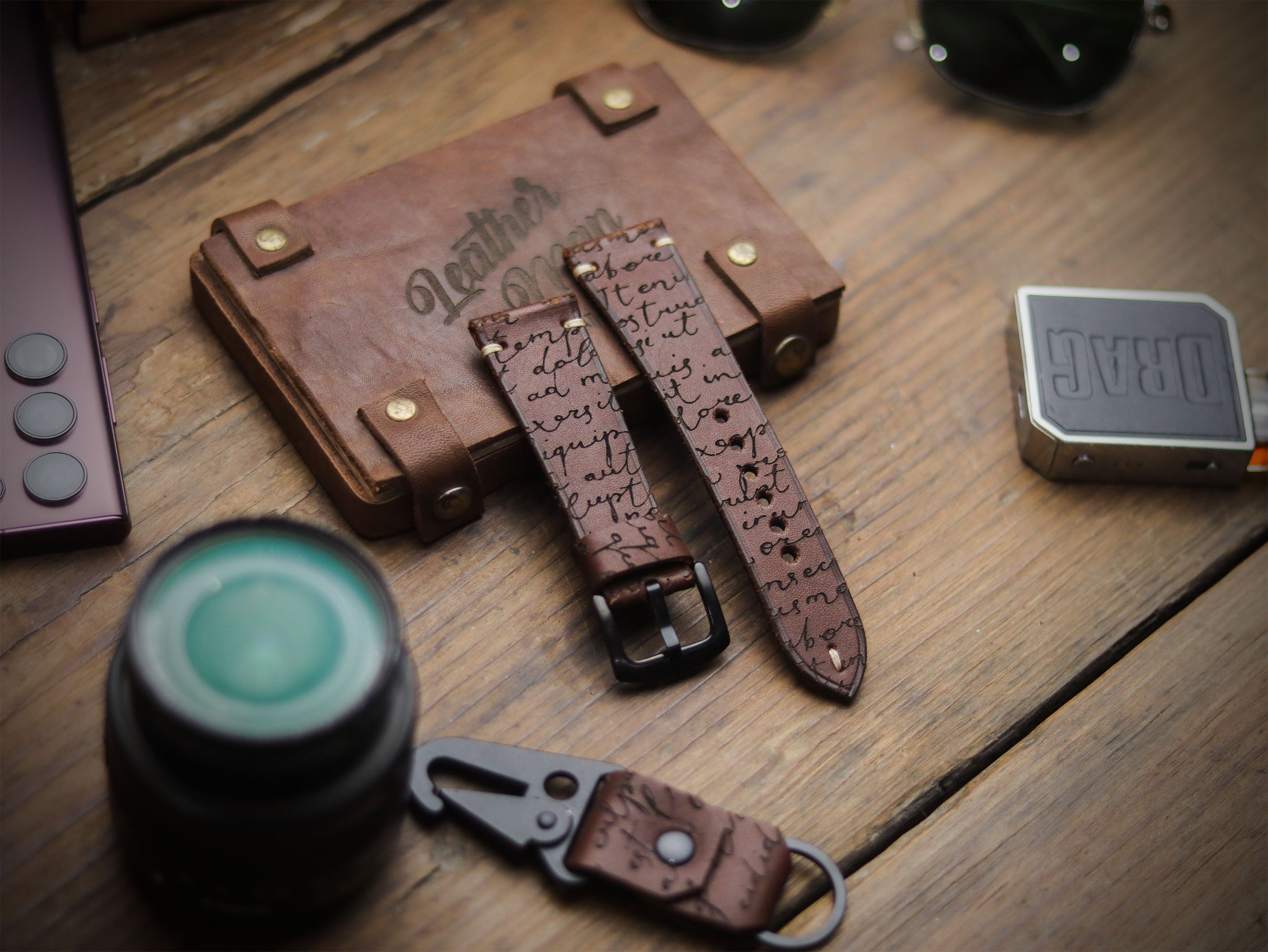E3 ENGRAVED HAND-CRAFTED QUICK PINS STRAPS - CHESTNUT BROWN