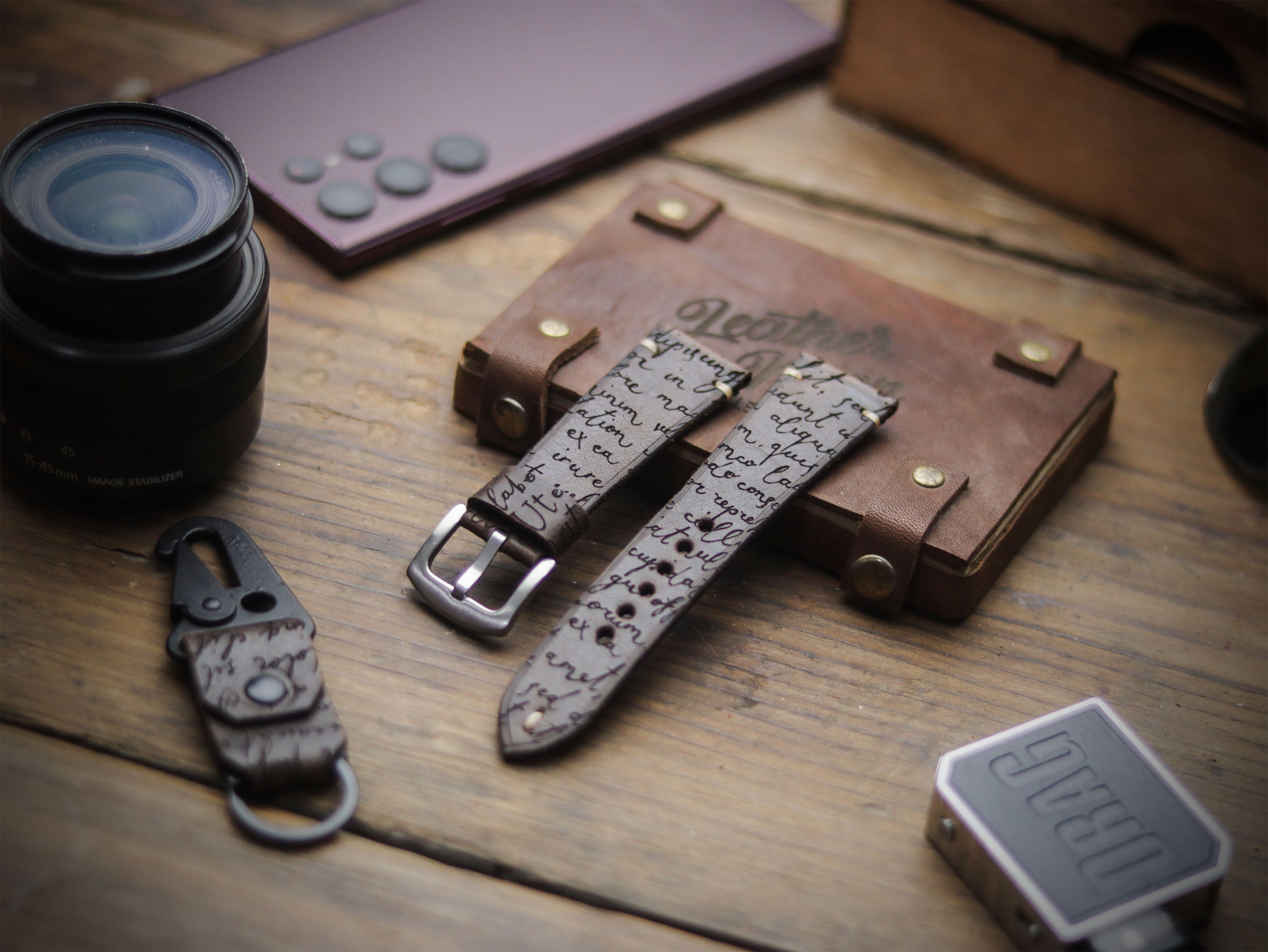 E3 ENGRAVED HAND-CRAFTED QUICK PINS STRAPS - WALNUT BROWN
