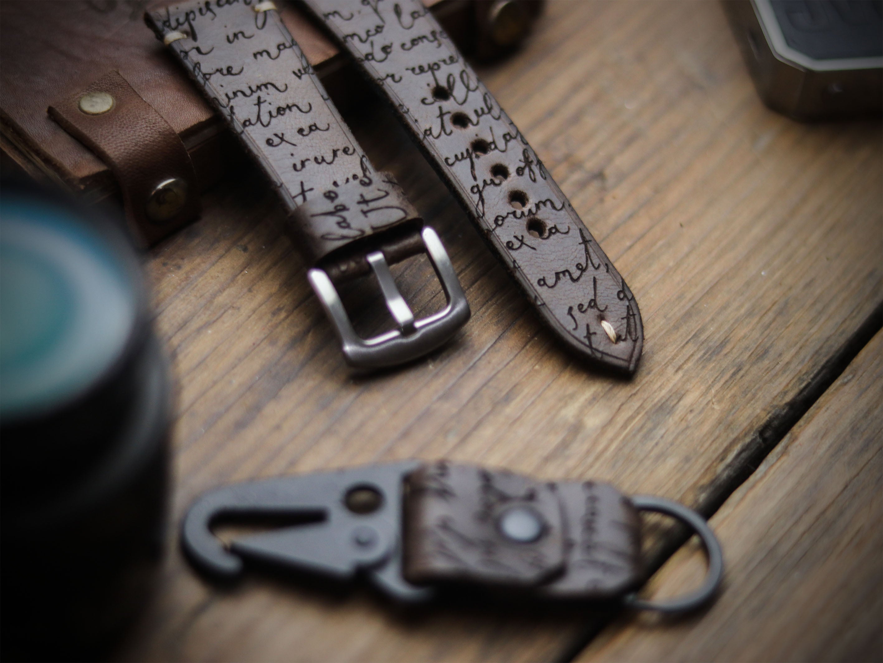 E3 ENGRAVED HAND-CRAFTED QUICK PINS STRAPS - WALNUT BROWN
