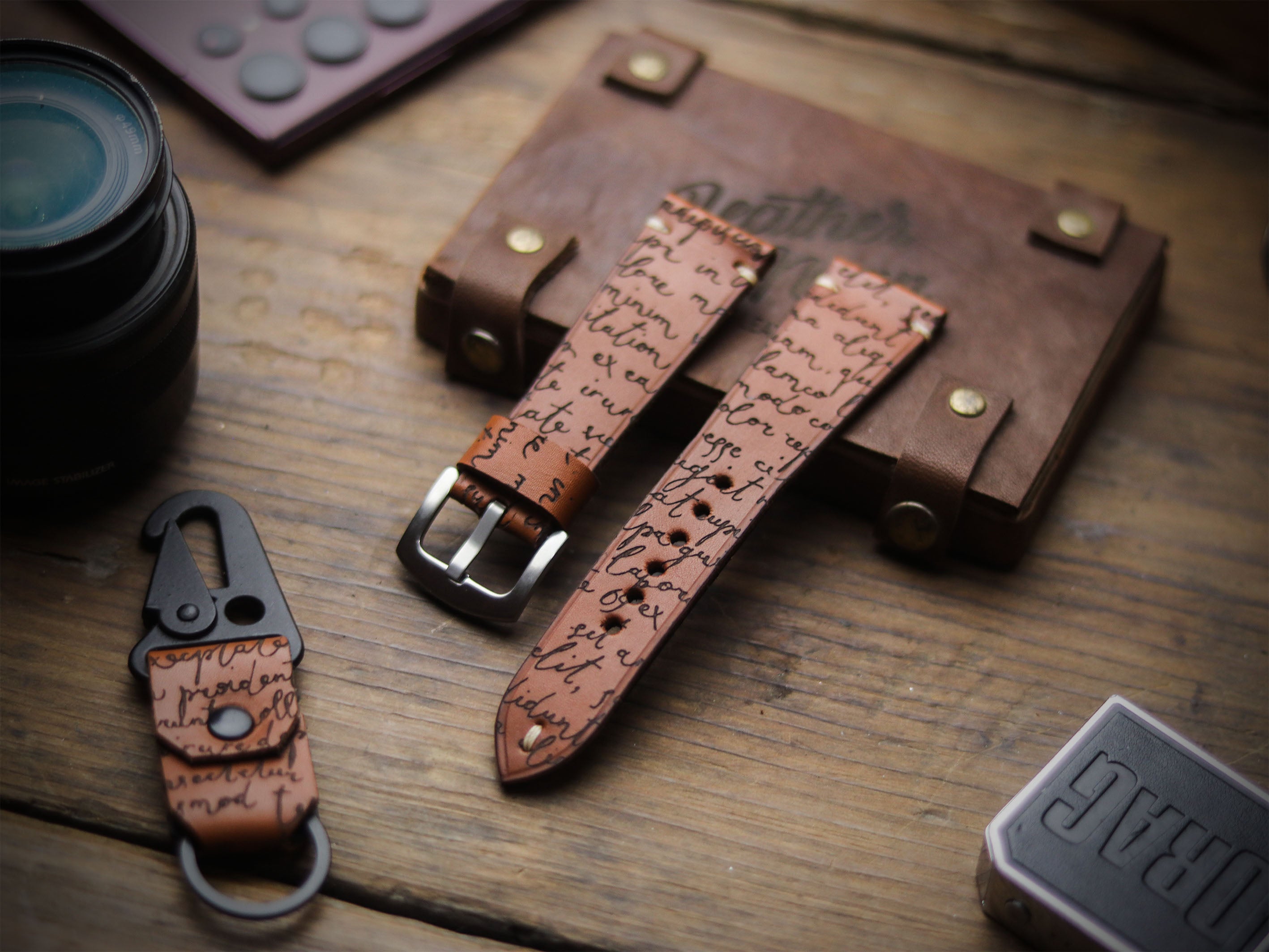 E3 ENGRAVED HAND-CRAFTED QUICK PINS STRAPS - TAN BROWN