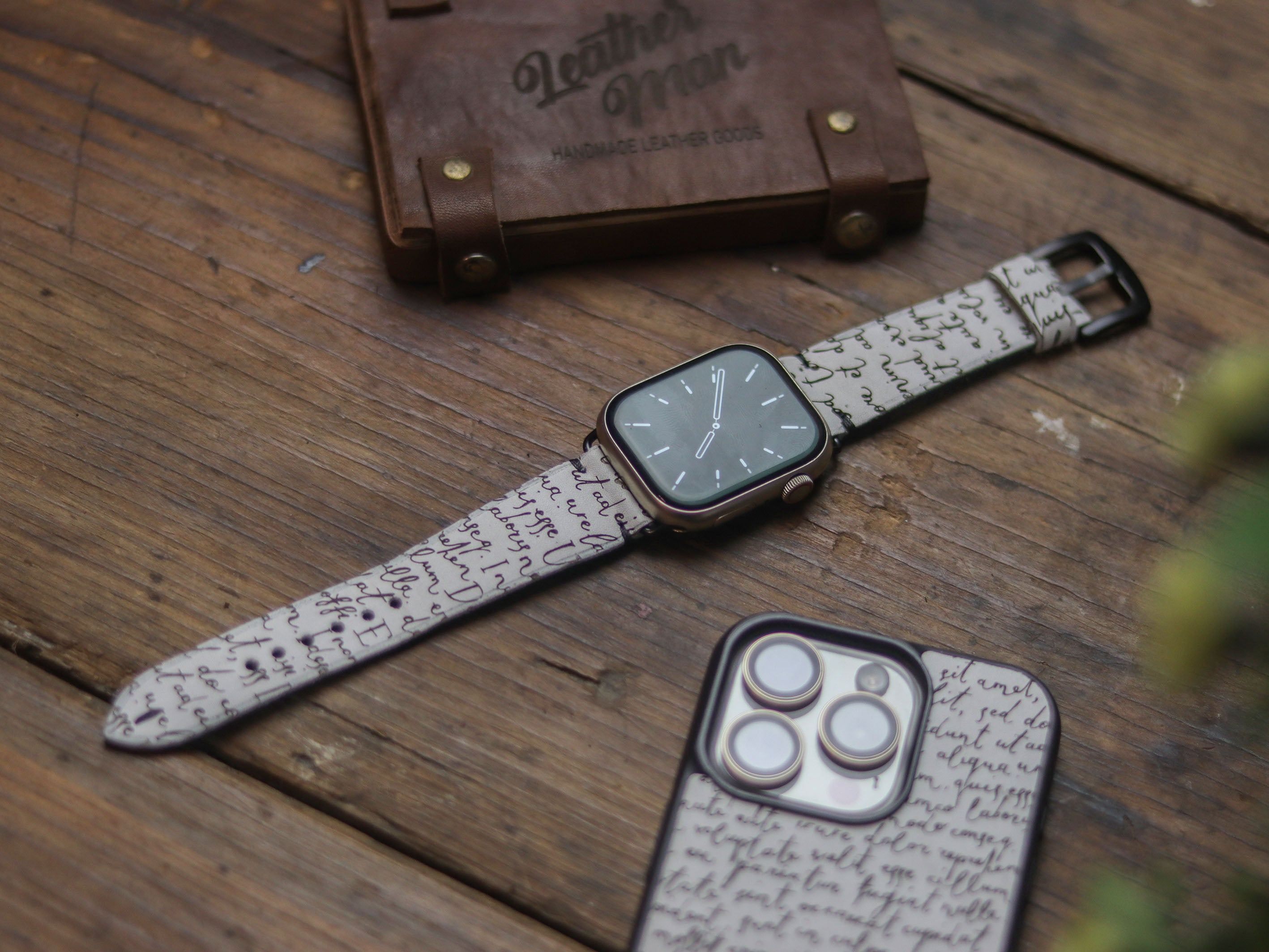 E3 ENGRAVED HAND-CRAFTED APPLE STRAPS - SNOW WHITE