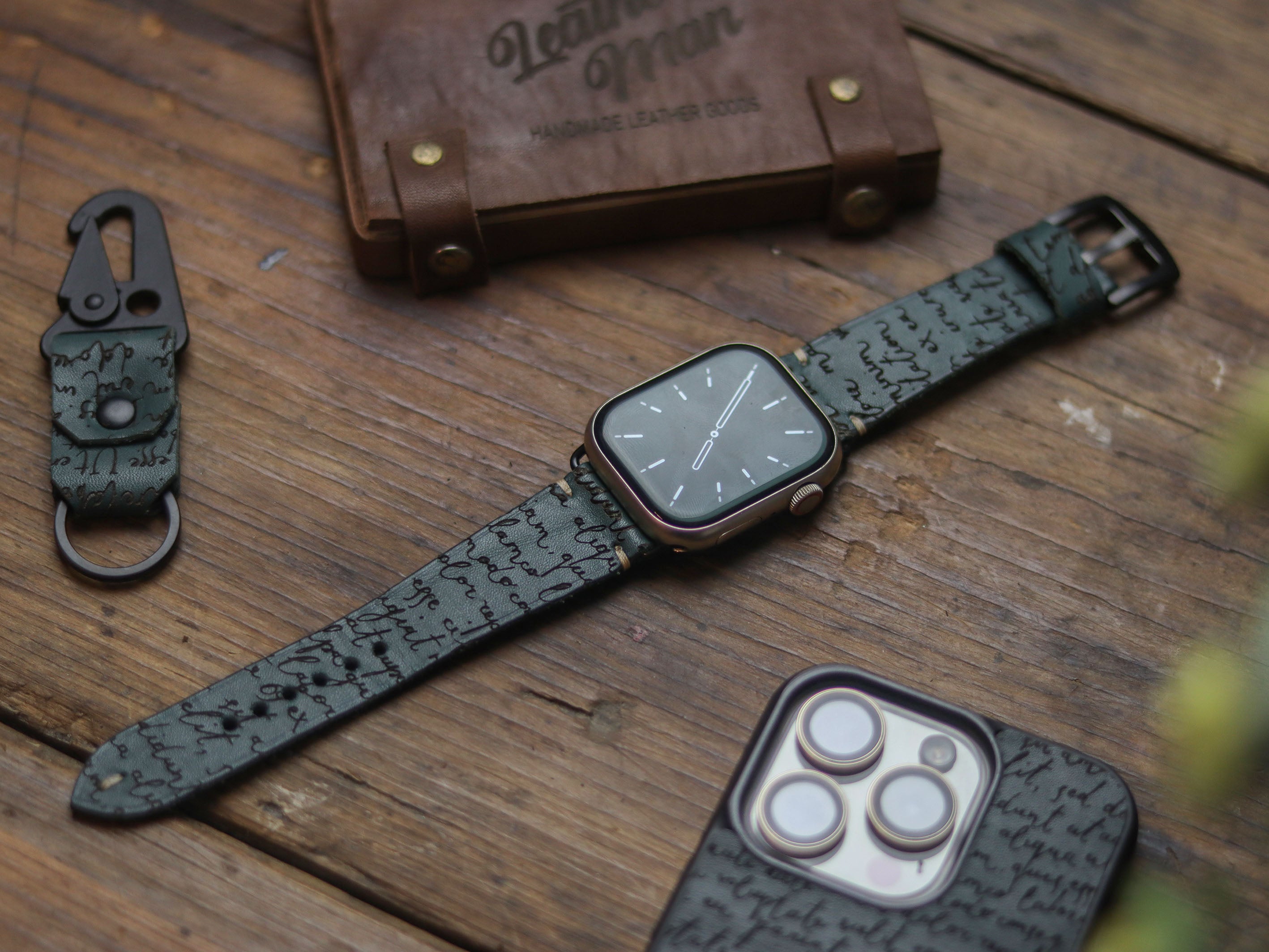 E3 ENGRAVED HAND-CRAFTED APPLE STRAPS - SACRAMENTO GREEN