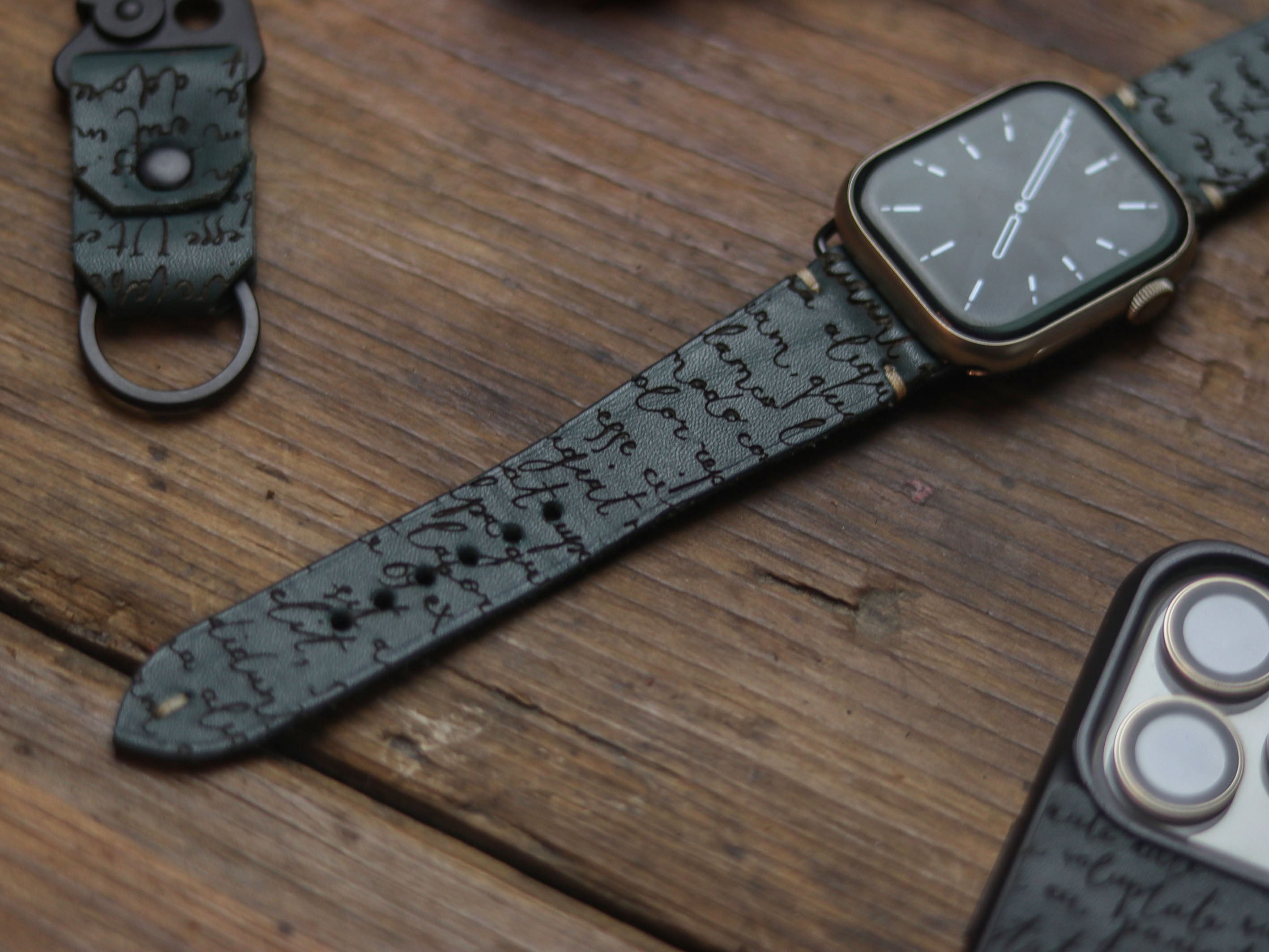E3 ENGRAVED HAND-CRAFTED APPLE STRAPS - SACRAMENTO GREEN