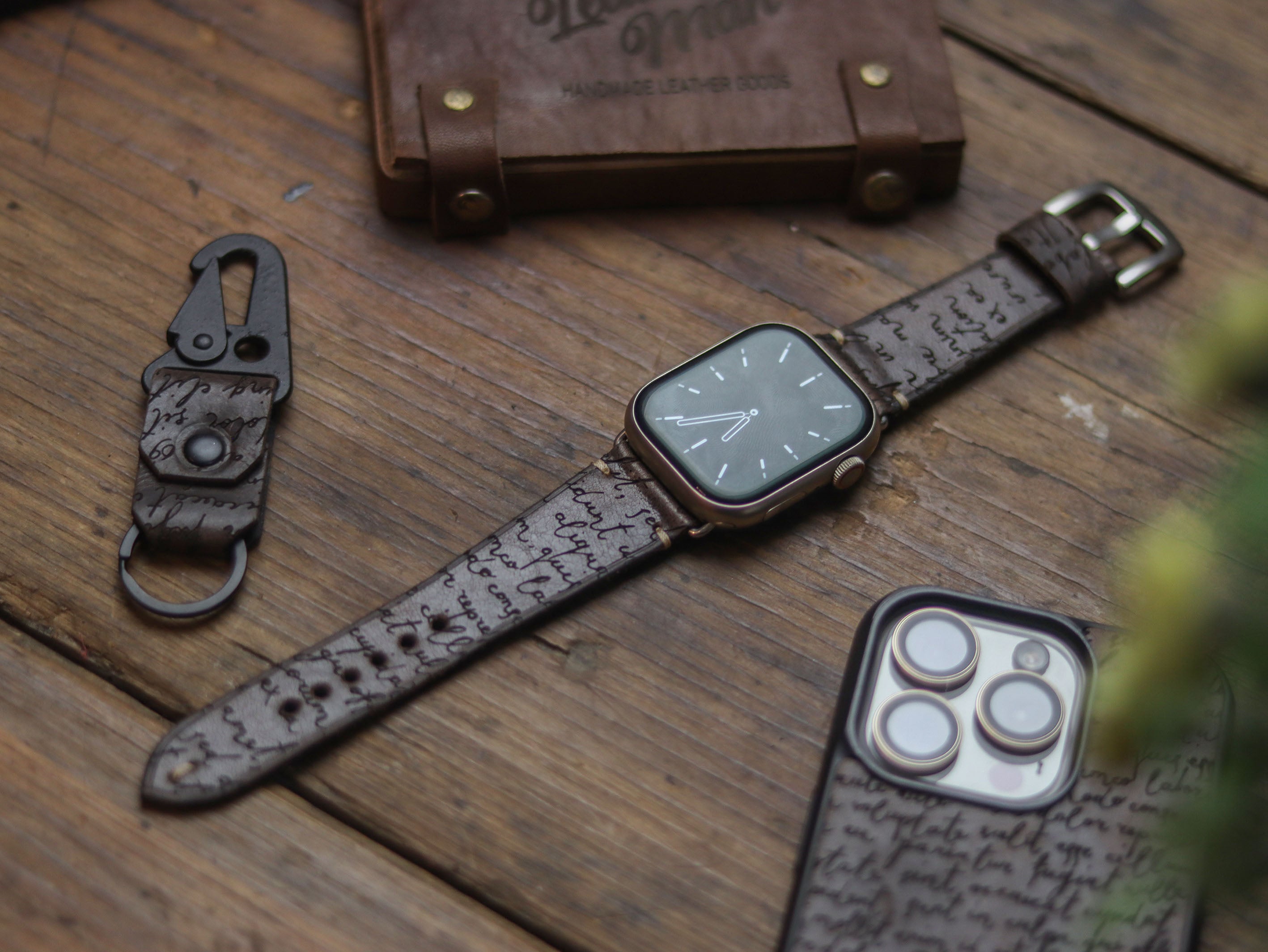 E3 ENGRAVED HAND-CRAFTED APPLE STRAPS - WALNUT BROWN