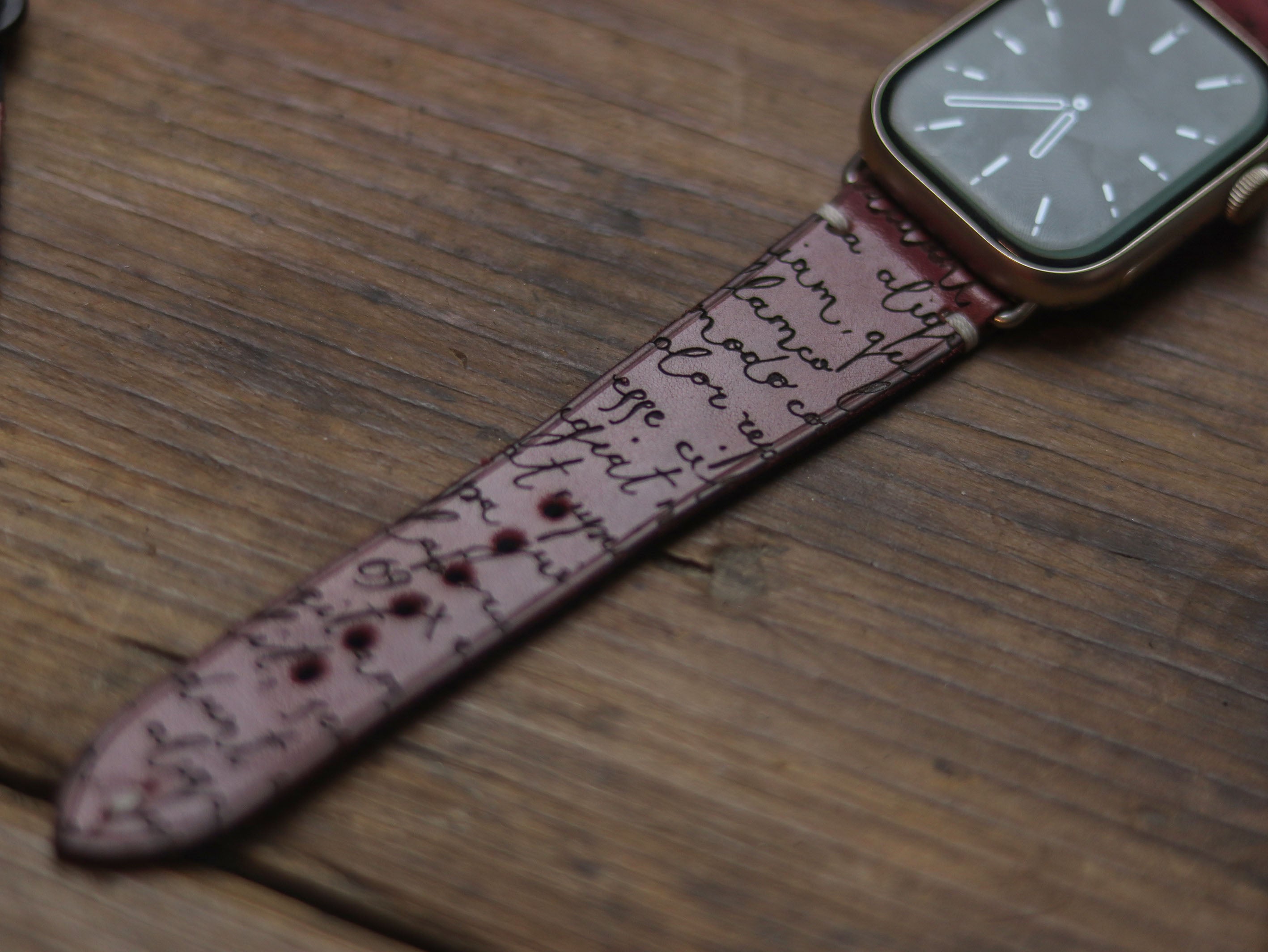 E3 ENGRAVED HAND-CRAFTED APPLE STRAPS - CARMINE BURGUNDY
