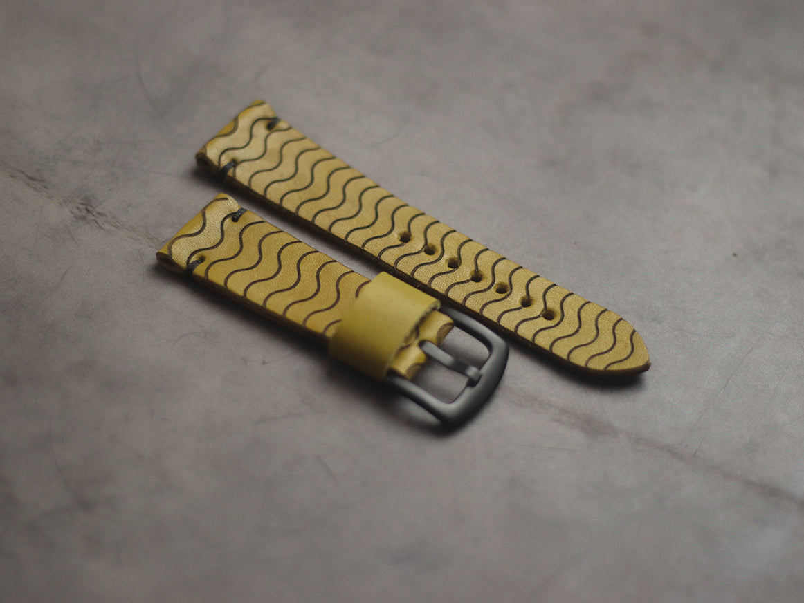 "E2" ENGRAVED STRAPS - MUNSEL YELLOW