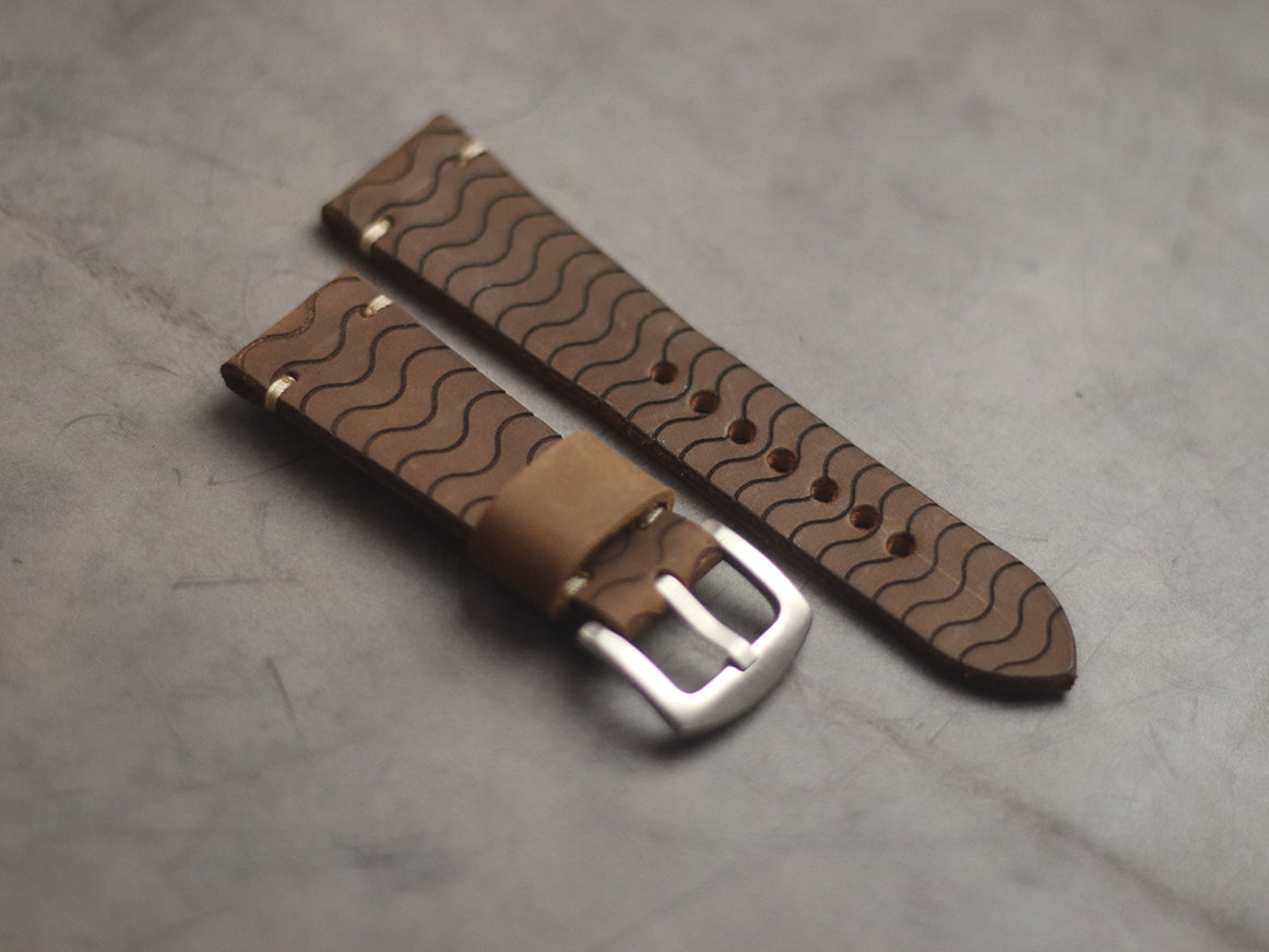 "E2" ENGRAVED STRAPS - RUSTY BROWN