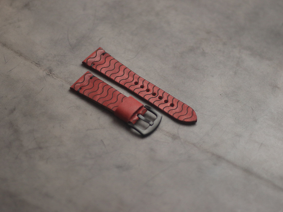 "E2" ENGRAVED STRAPS - PRISMATIC RED