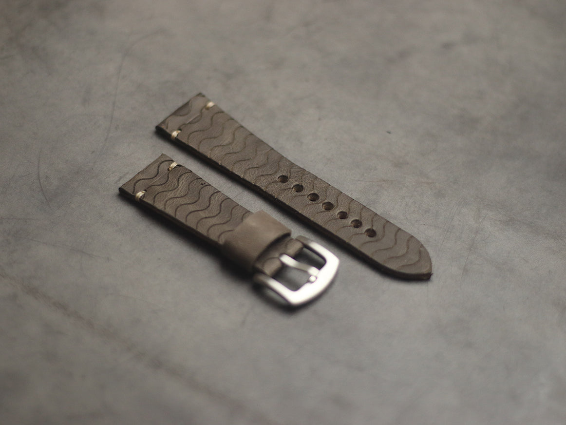 "E2" ENGRAVED STRAPS - CHARCOAL GREY