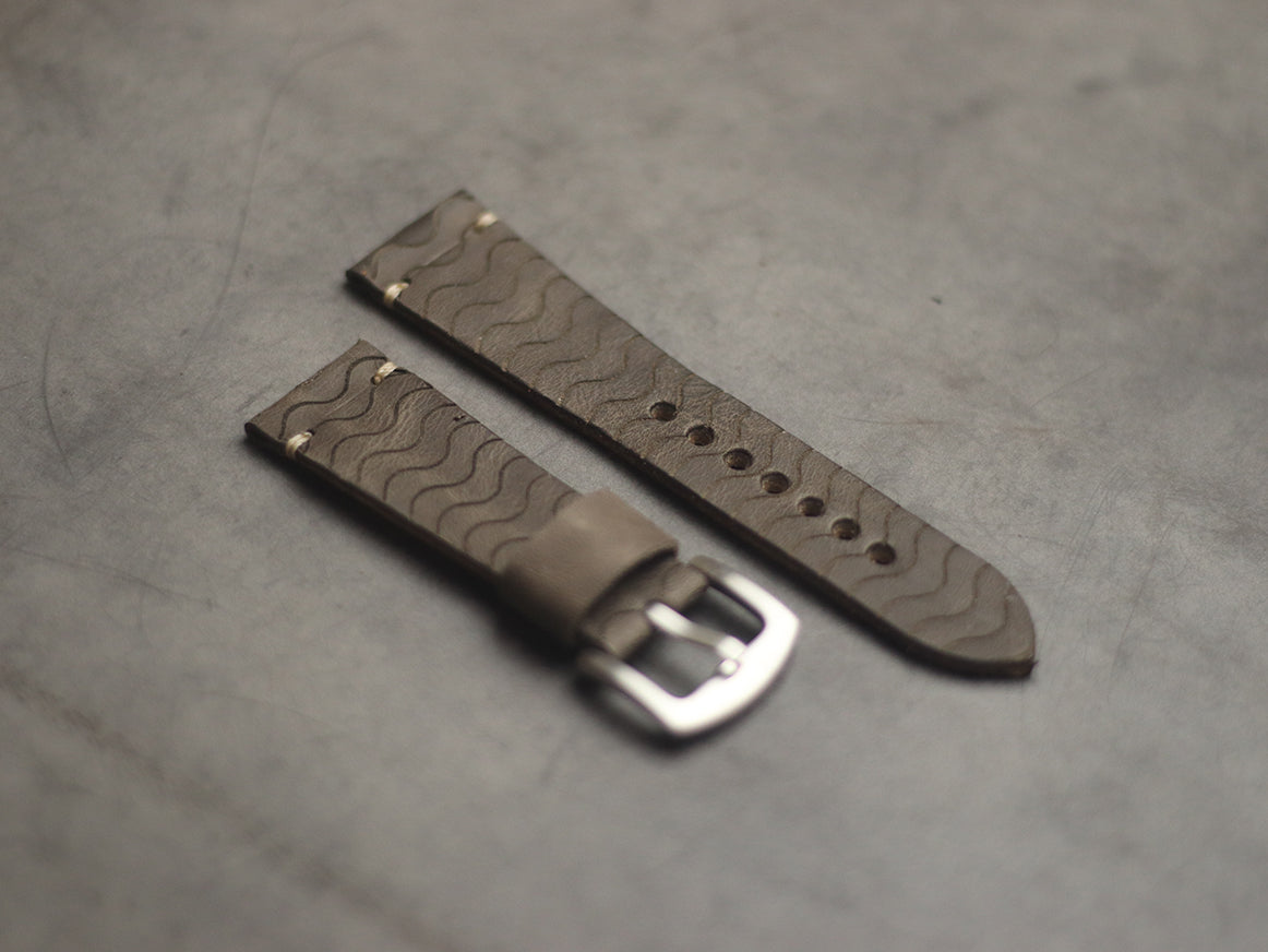 "E2" ENGRAVED STRAPS - CHARCOAL GREY