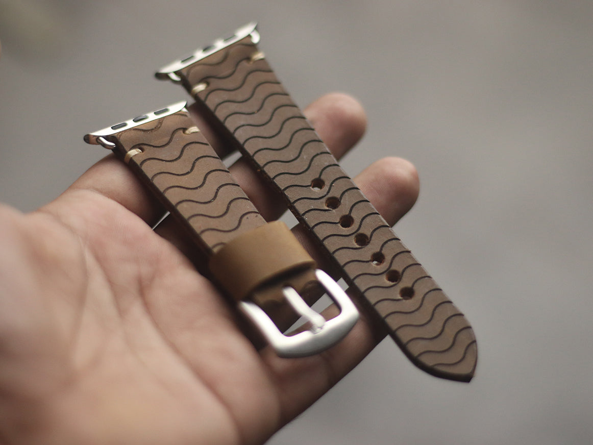 "E2" ENGRAVED STRAPS - RUSTY BROWN