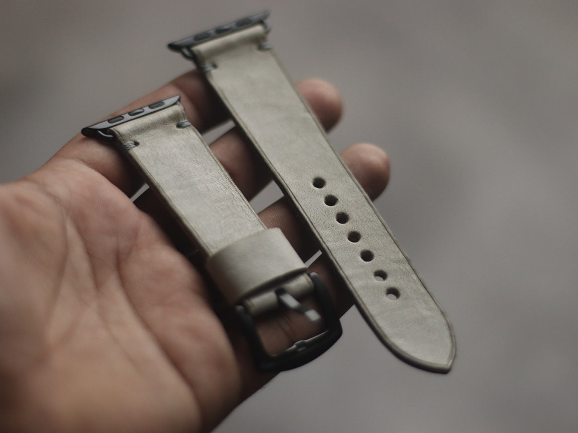 MISTY GREY MINIMAL STITCHED HAND-CRAFTED APPLE WATCH STRAPS