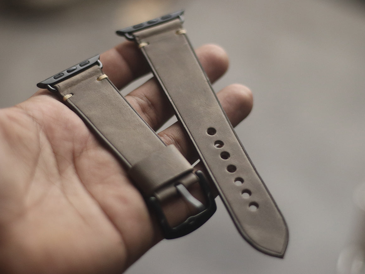 CHARCOAL GREY MINIMAL STITCHED HAND-CRAFTED APPLE WATCH STRAPS