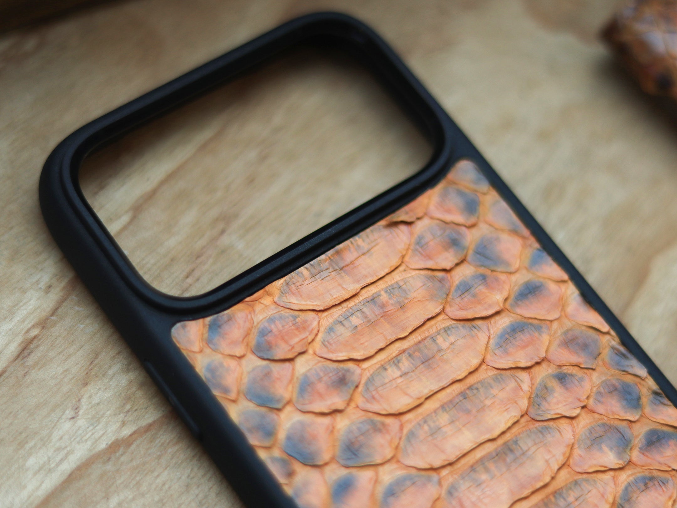 COPPER BROWN PYTHON SKIN MAGSAFE CASE