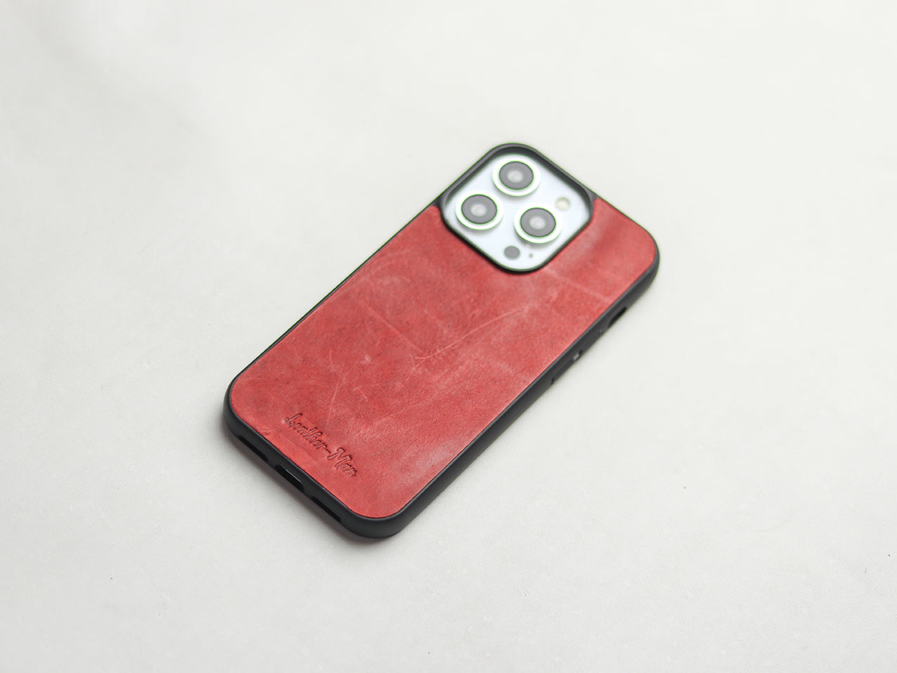 PRISMATIC RED LEATHER CLASSIC PHONE CASE