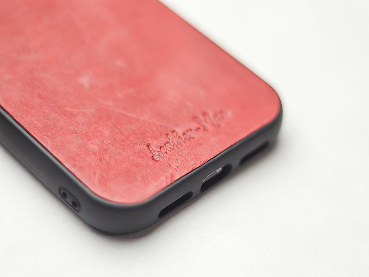 PRISMATIC RED LEATHER CLASSIC PHONE CASE