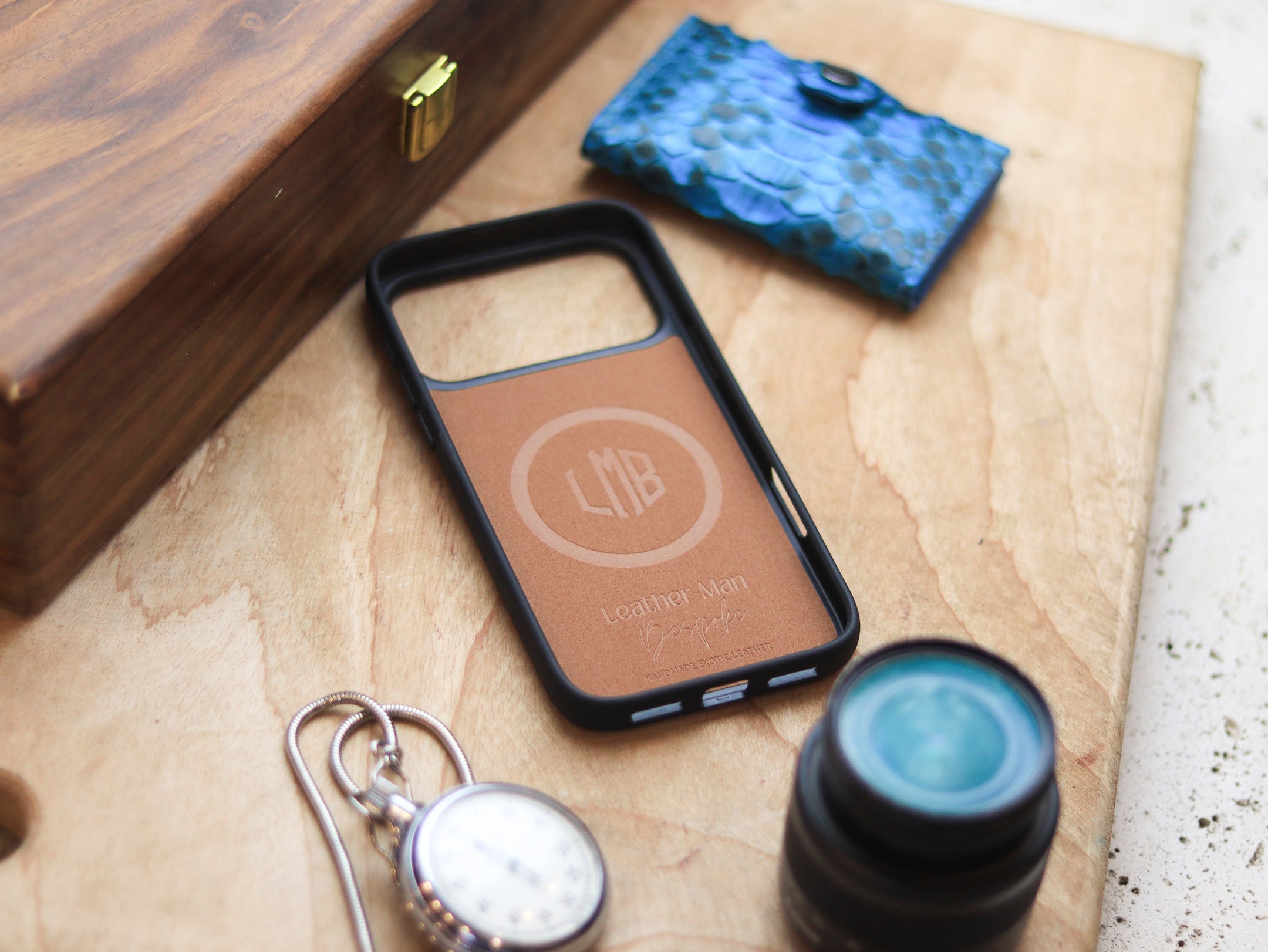 CERULEAN BLUE PYTHON SKIN MAGSAFE CASE