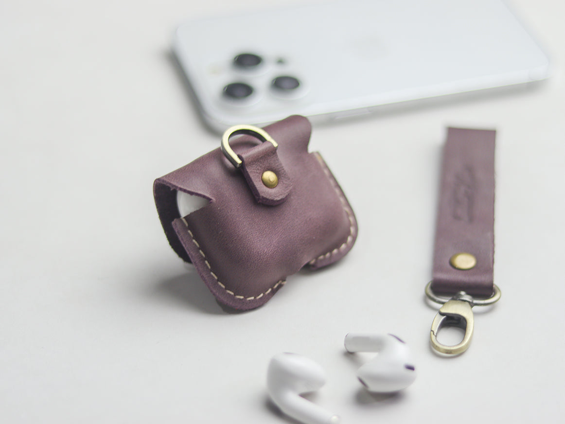 AIRPODS CLASSIC LEATHER CASE BOUSENBERRY