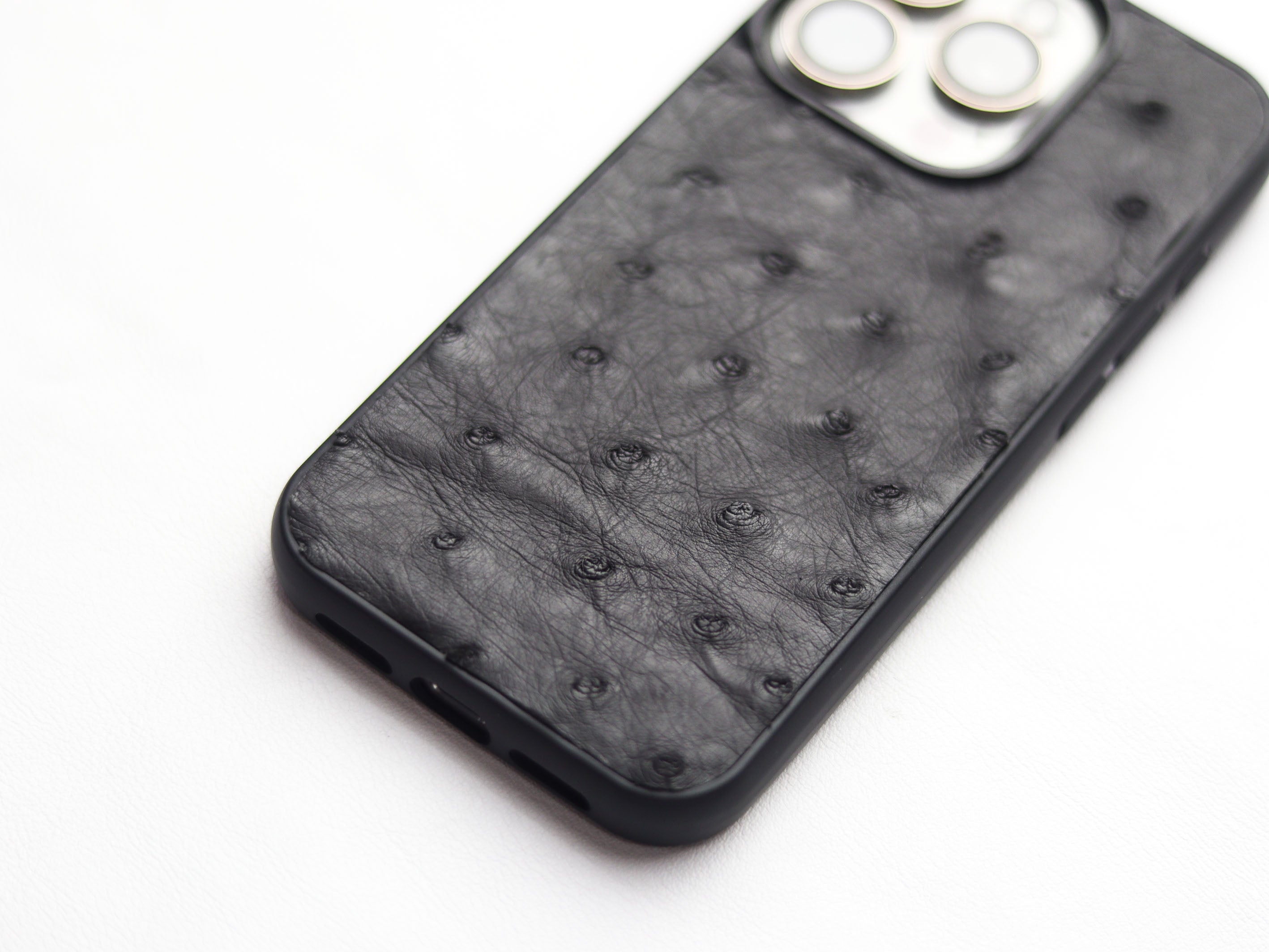 SHARK GRAY OSTRICH SKIN PHONE CASE (FOLLICLE)